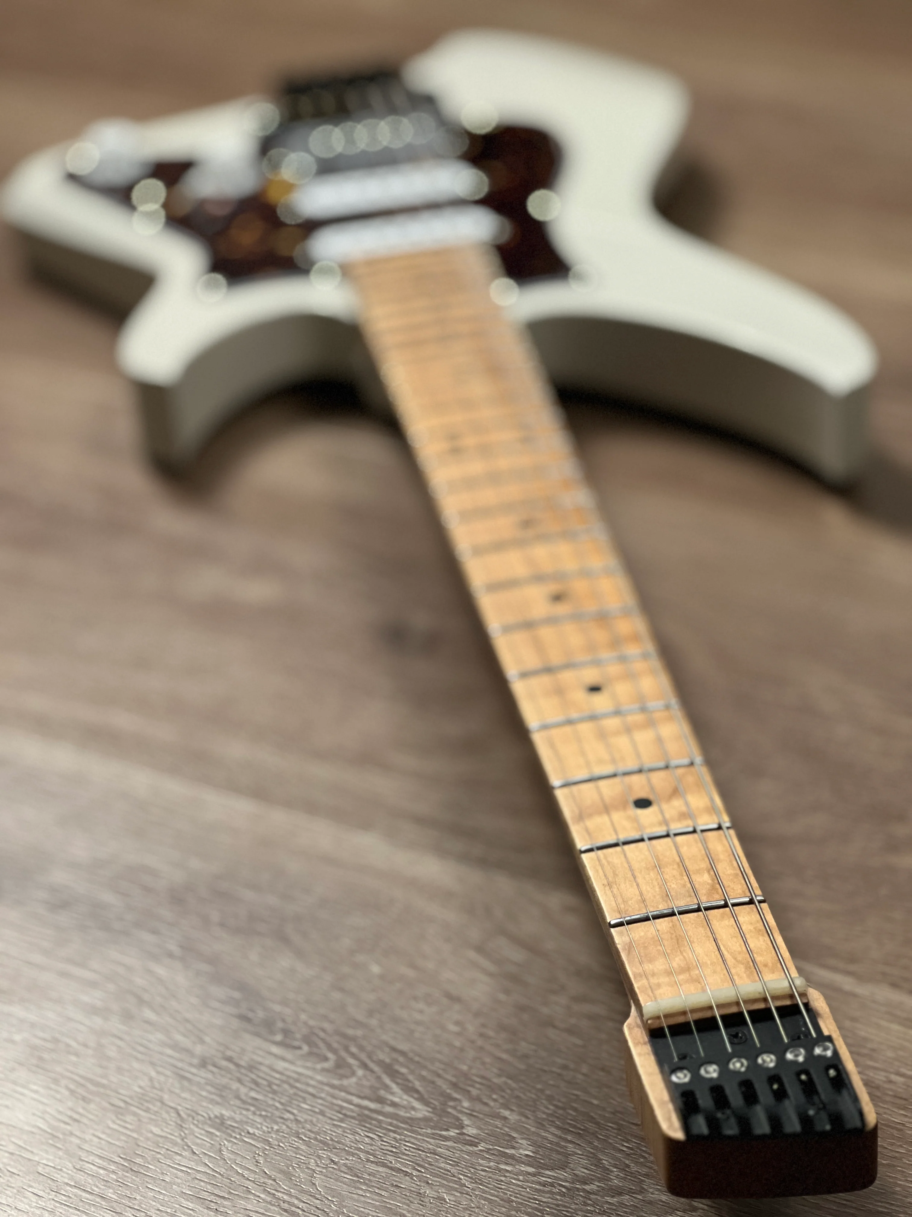 Aguda Musicboy Pro with Premium Satin Roasted Flame Maple Neck in Olympic White 3 - Image 7
