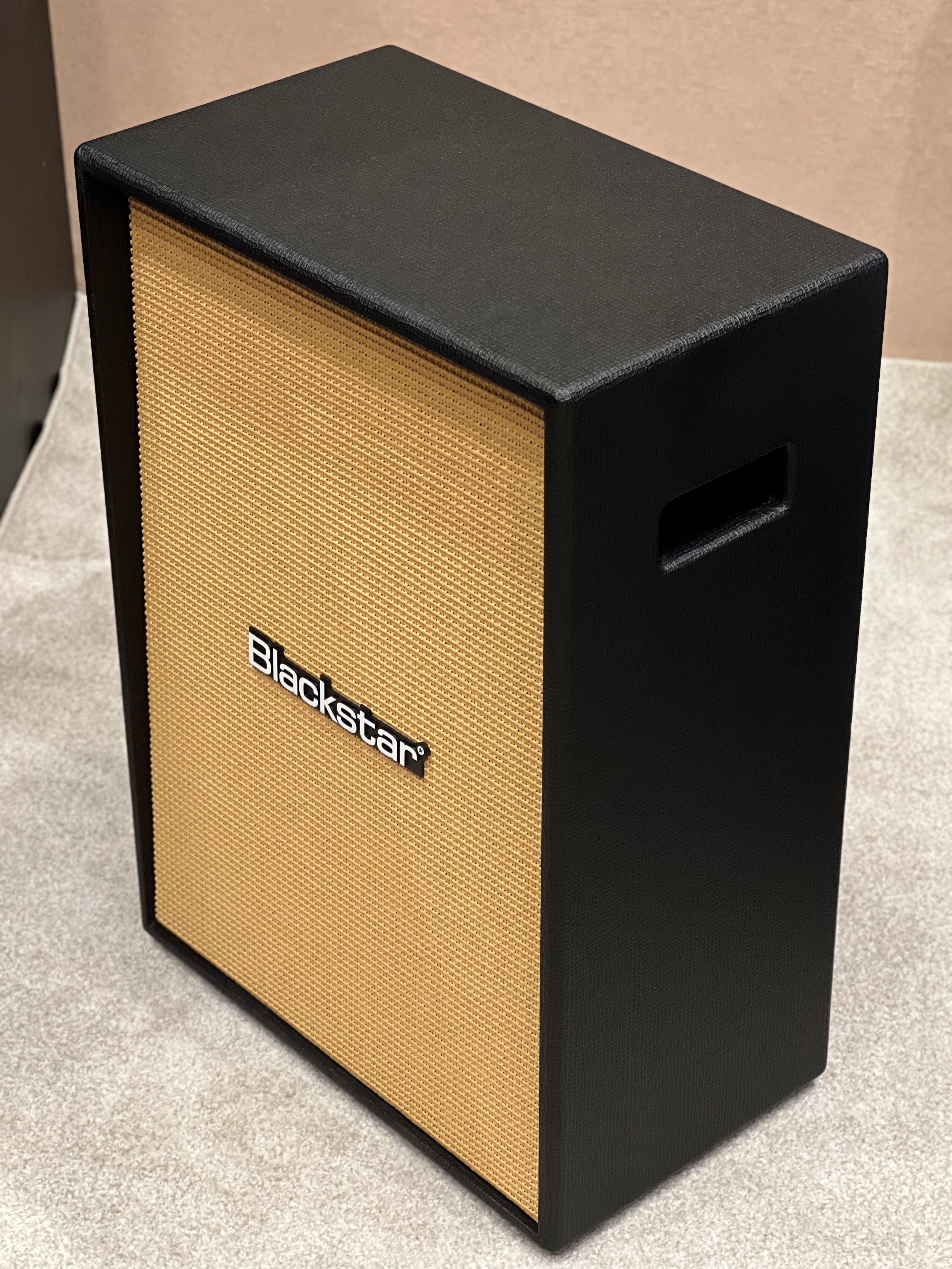 Blackstar Debut 212V Vertical 100-watt, 2 x 12-inch Cabinet in Black - Image 3