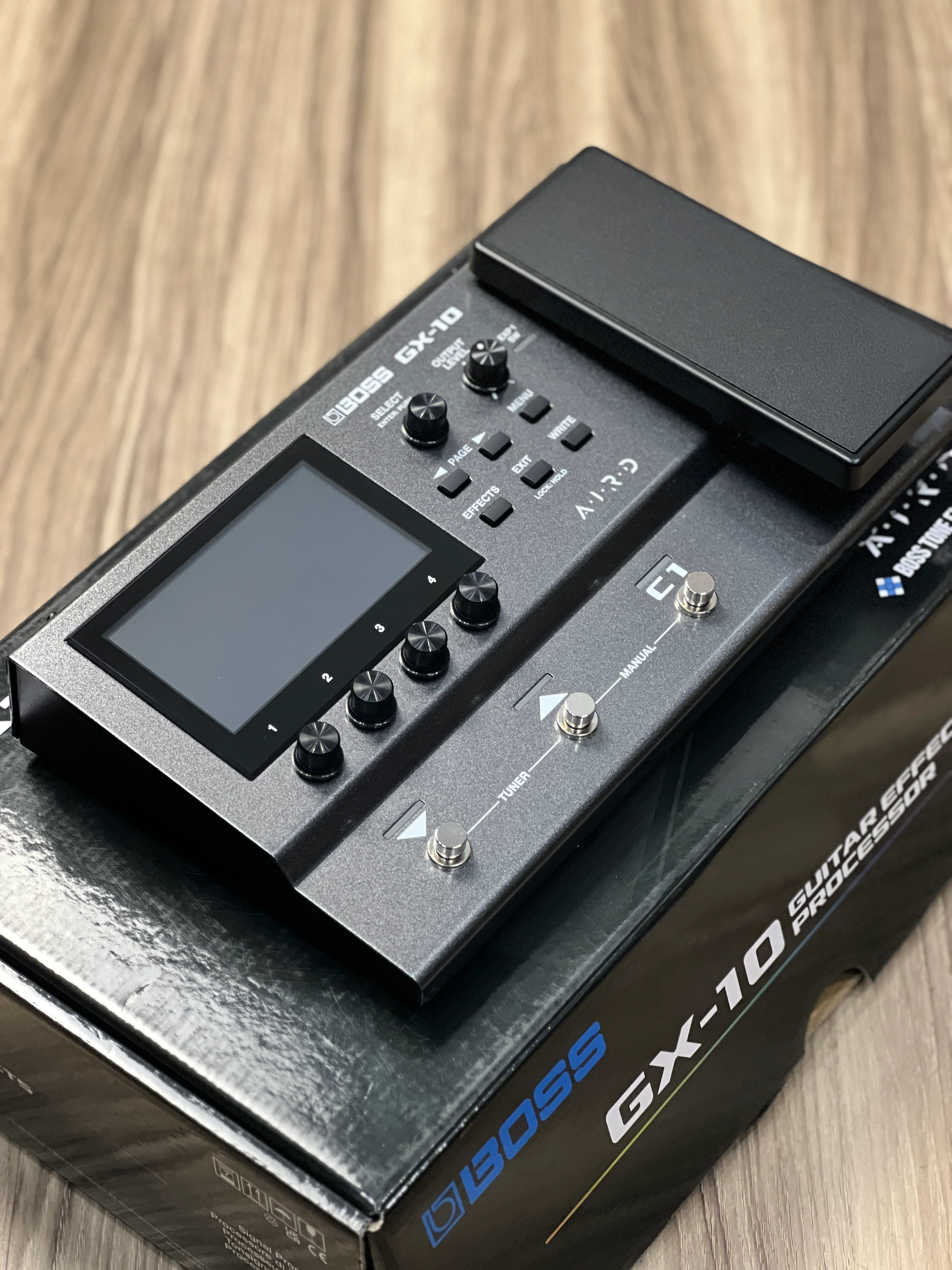 Boss GX-10 Guitar Multi-Effects Pedal - Image 2
