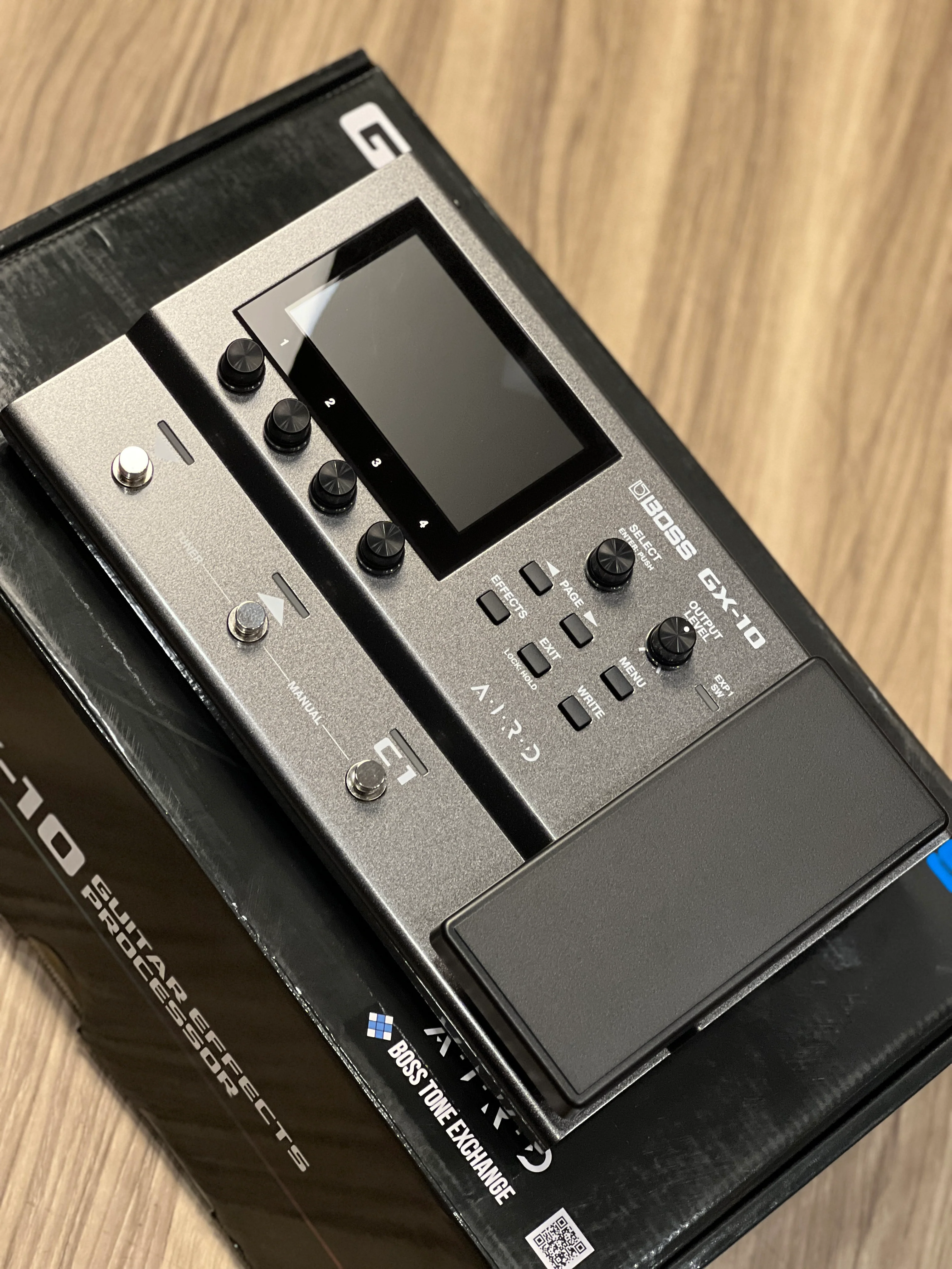 Boss GX-10 Guitar Multi-Effects Pedal - Image 3