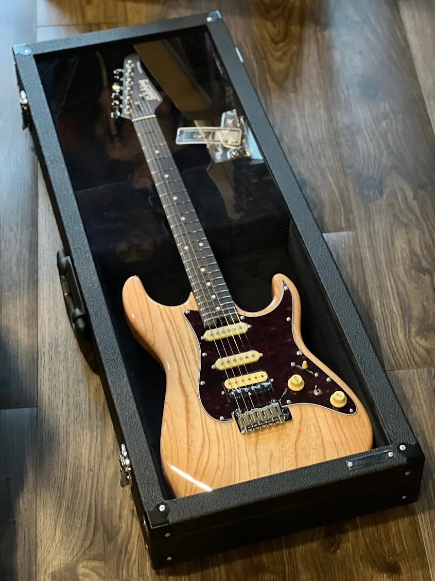 BOXX Case Display Case for Electric Guitars with Wall Mounting Kit - Image 3
