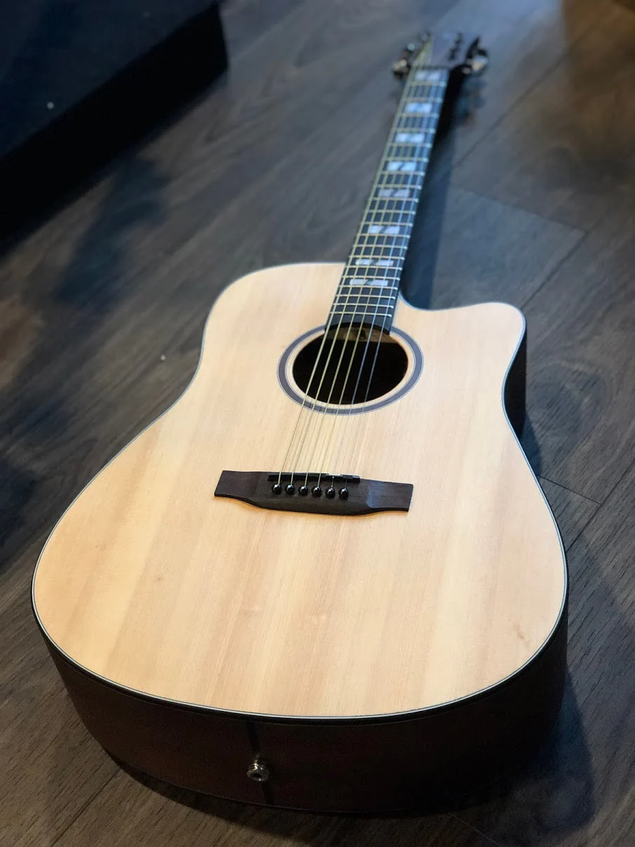 Chard WD68C Acoustic Electric in Natural Satin with Fishman Presys - Image 3
