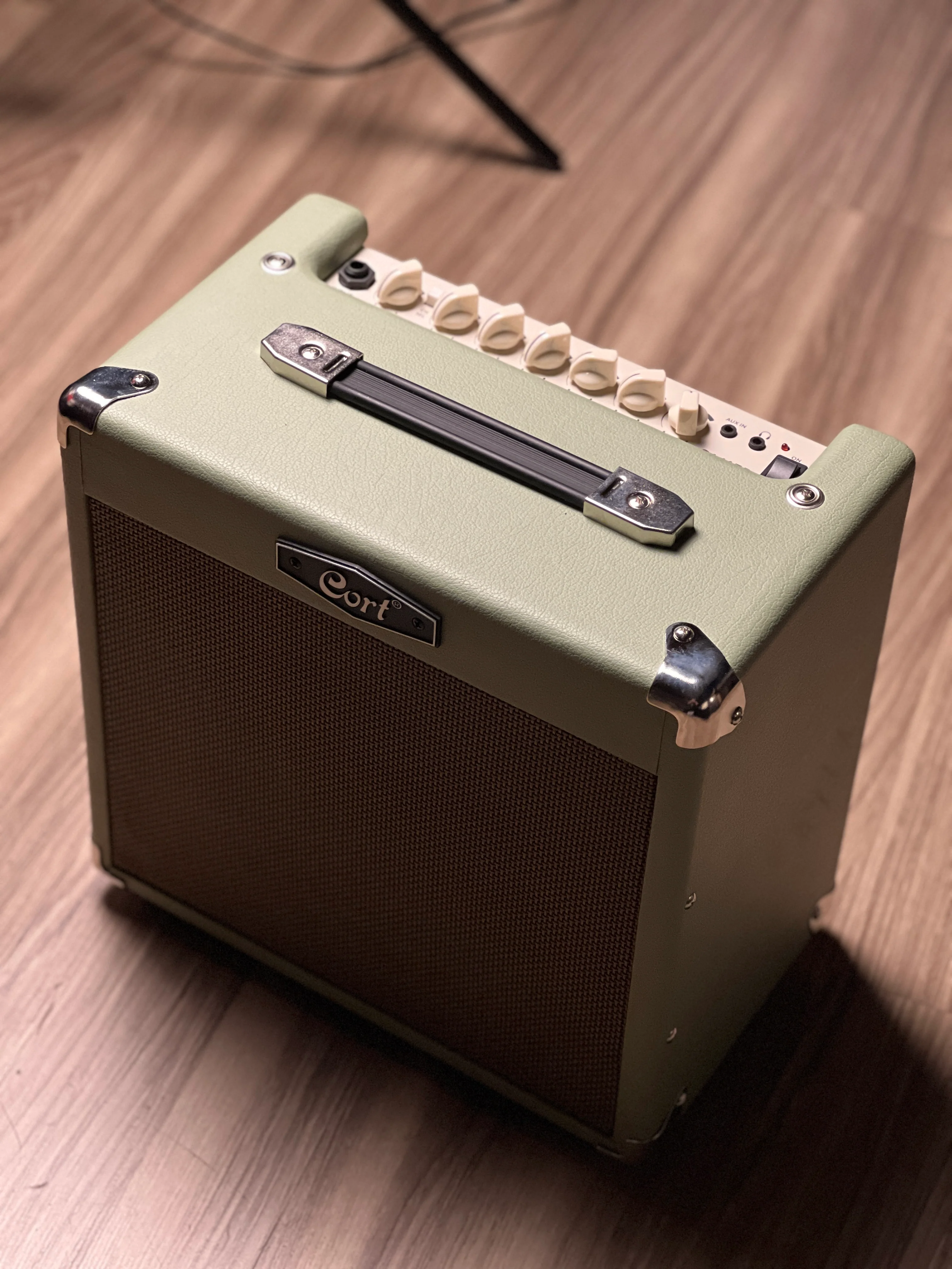 Cort Guitar Amplifier CM15R in Pastel Green - Image 2