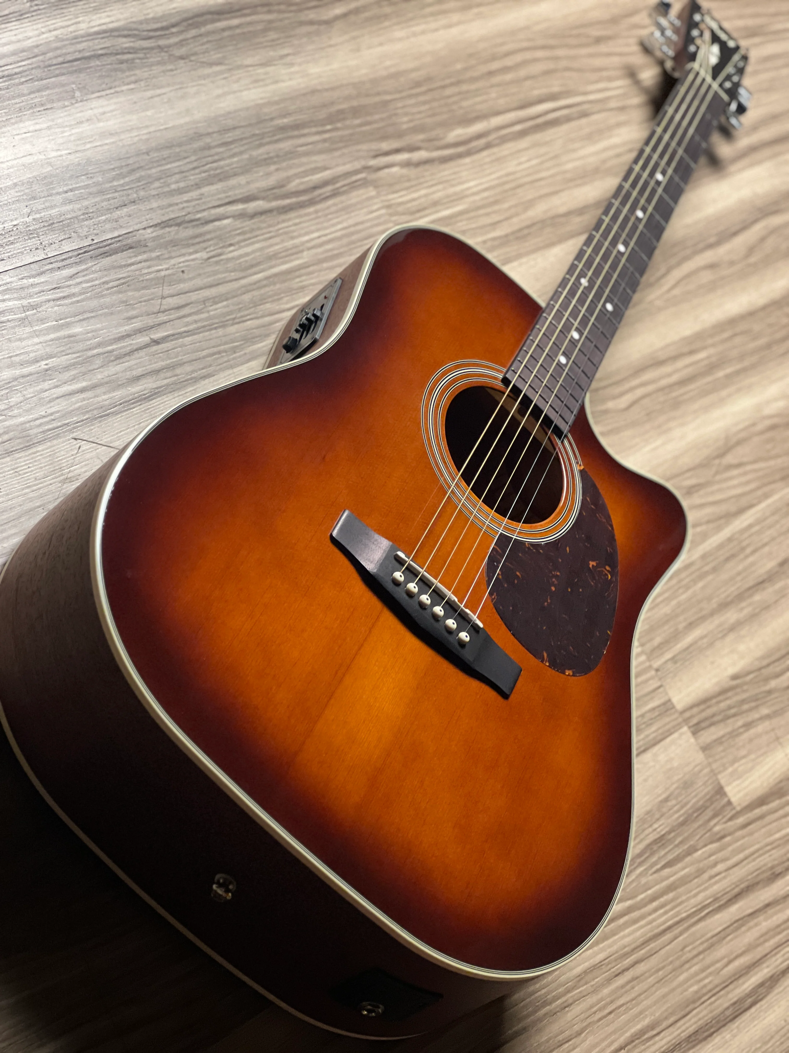 Cort MR500E-BR in Brown Burst - Image 3