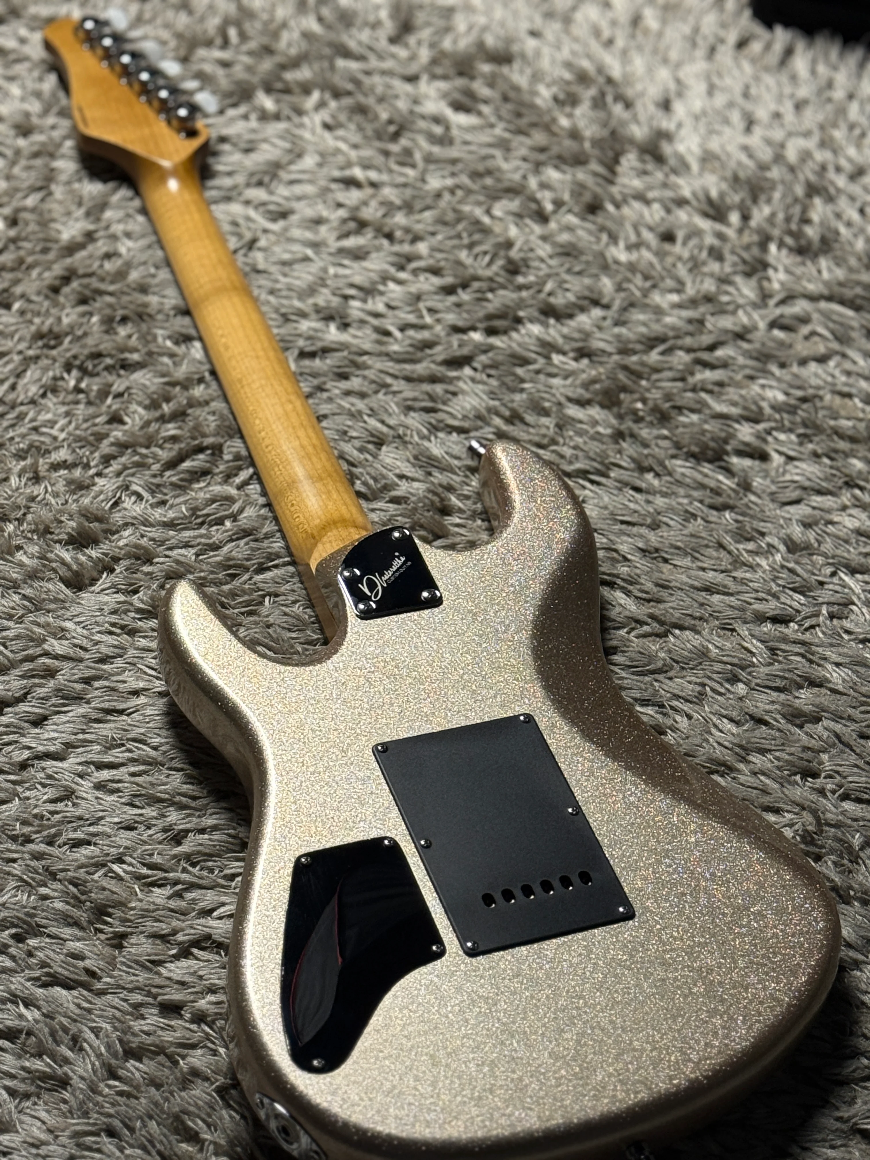 Dhatarattha Basic DST HH in Gold Sparkle with Rosewood FB - Image 4