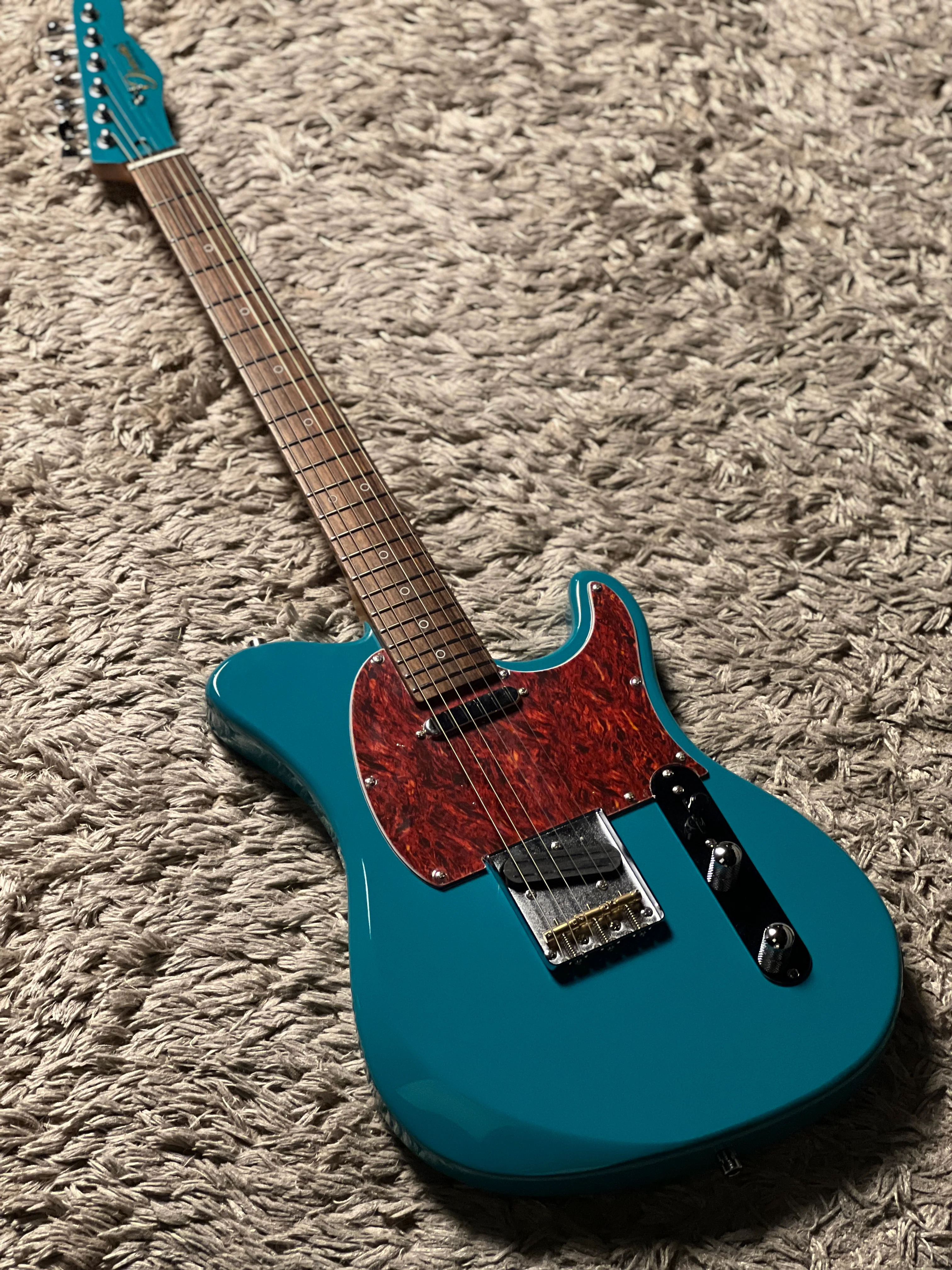 Dhatarattha Basic DTL in Christmas Spruce with Rosewood FB - Image 2