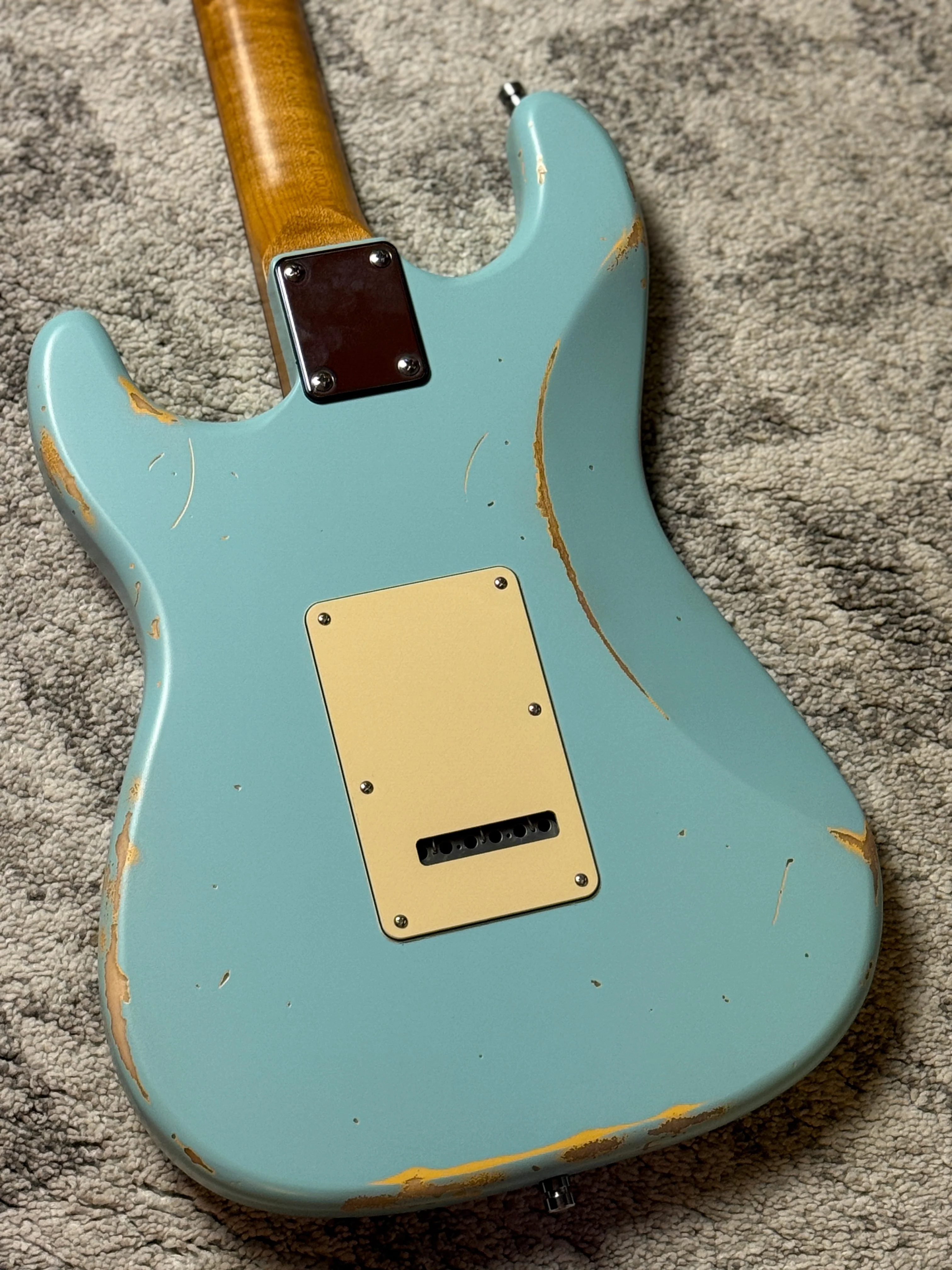 Dhatarattha Classic DST HSS in Daphne Blue over Purple Paisley with Rosewood FB and Nitrocellulose Lacquer Relic and Flame Neck - Image 6