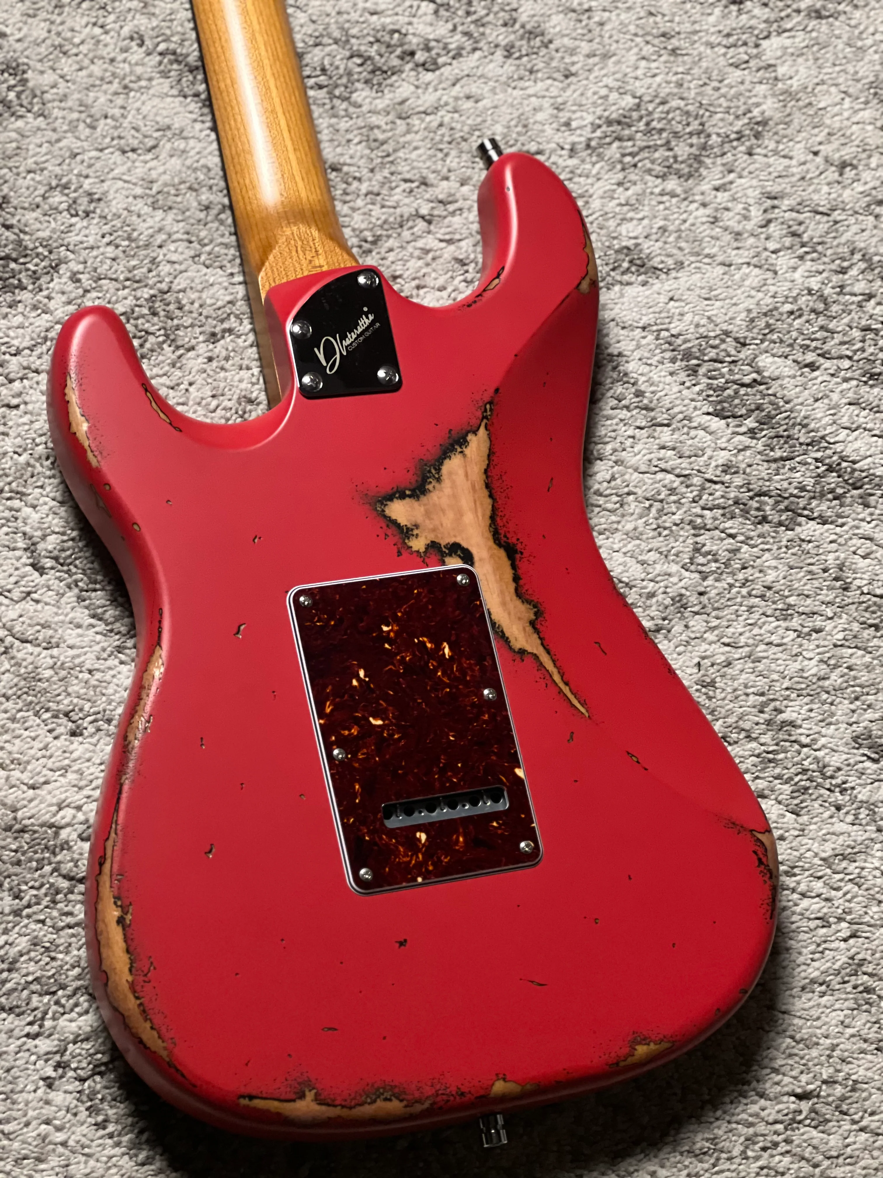 Dhatarattha Classic DST HSS in Fiesta Red Over Sunburst with Rosewood FB and Vines Artwork Inlay - Image 6