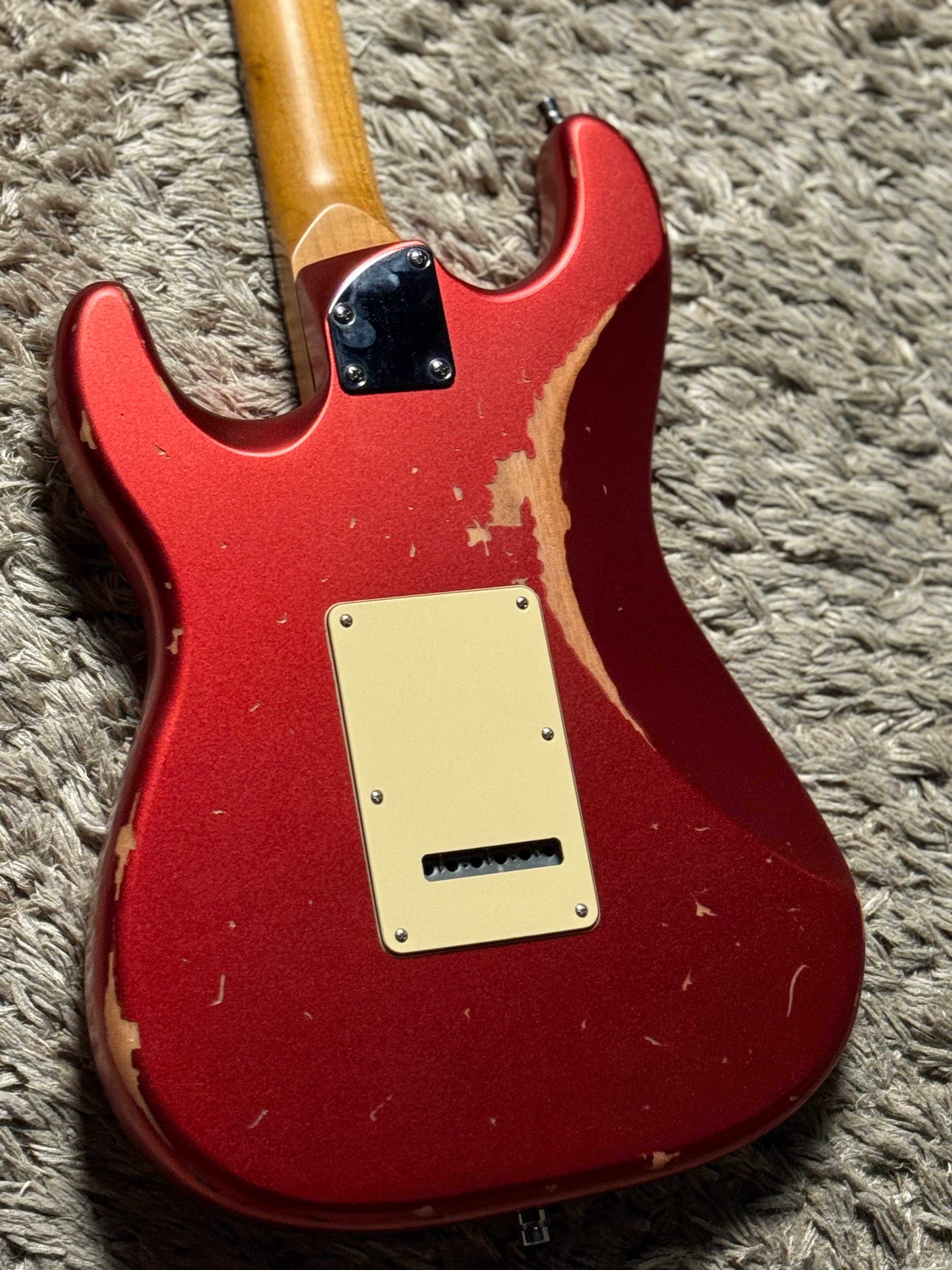 Dhatarattha Classic DST HSS in Pink Paisley with Rosewood FB and Nitrocellulose Lacquer Relic - Image 18