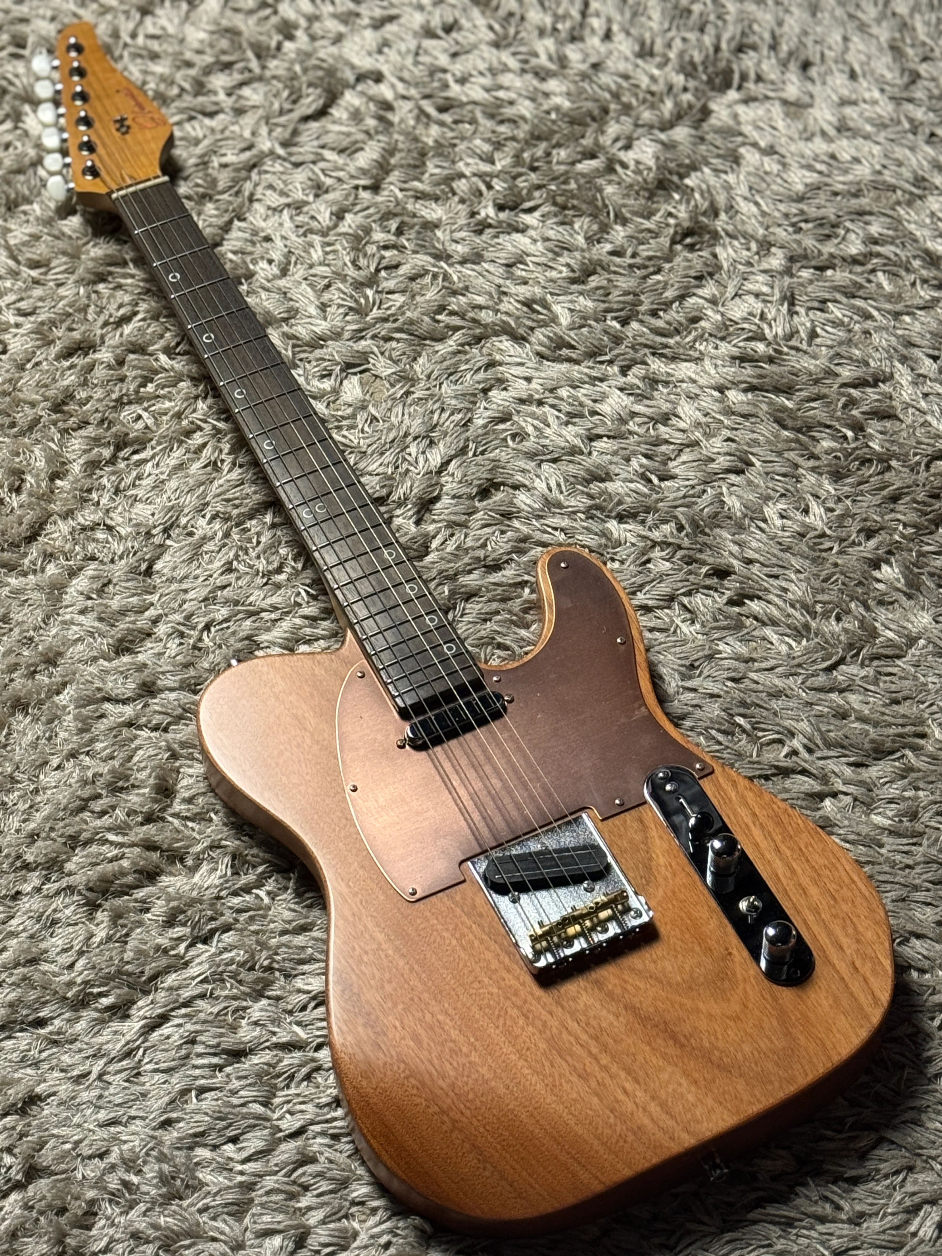 Dhatarattha Classic DTL in Natural Mahogany with Rosewood FB - Image 2