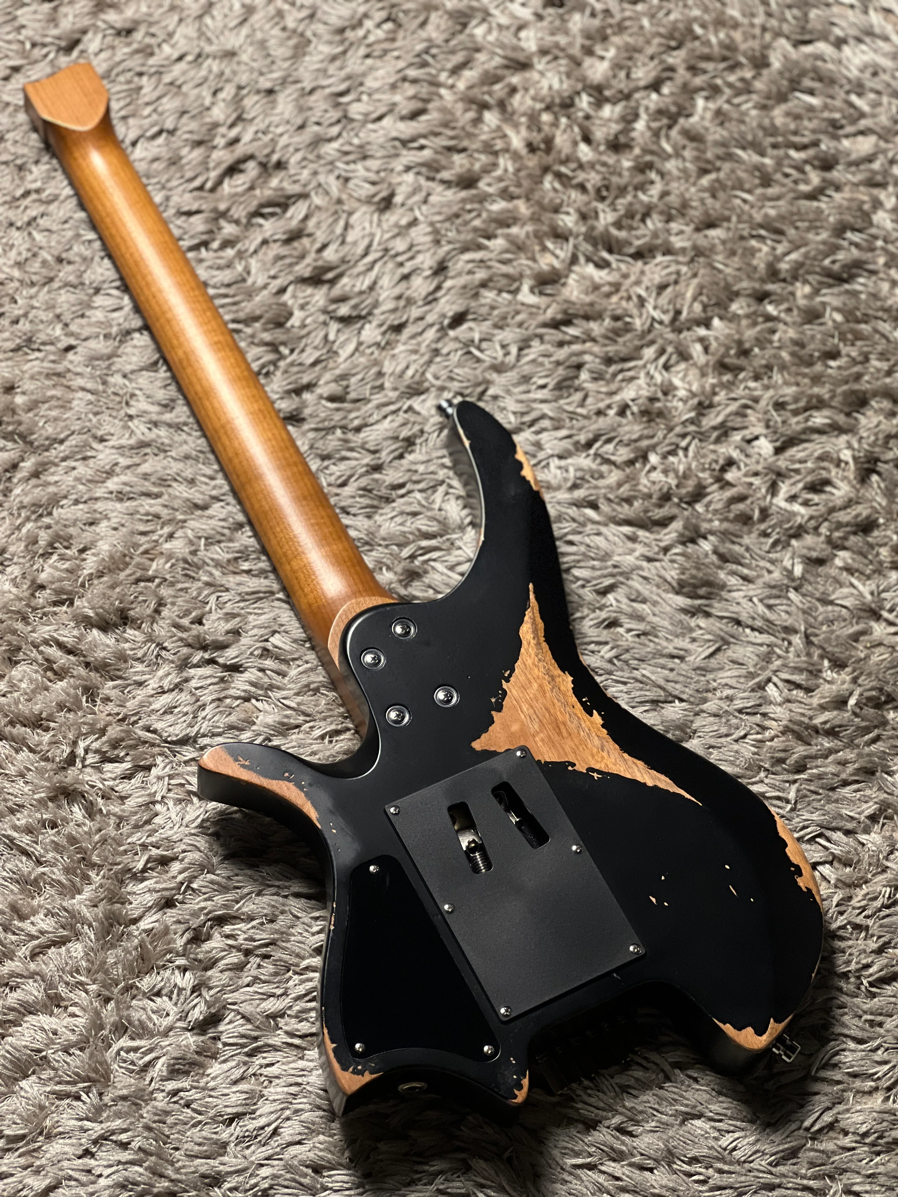 Dhatarattha Custom DHL in Black Over Sunburst with RW FB and Nitrocellulose Lacquer Relic - Image 4