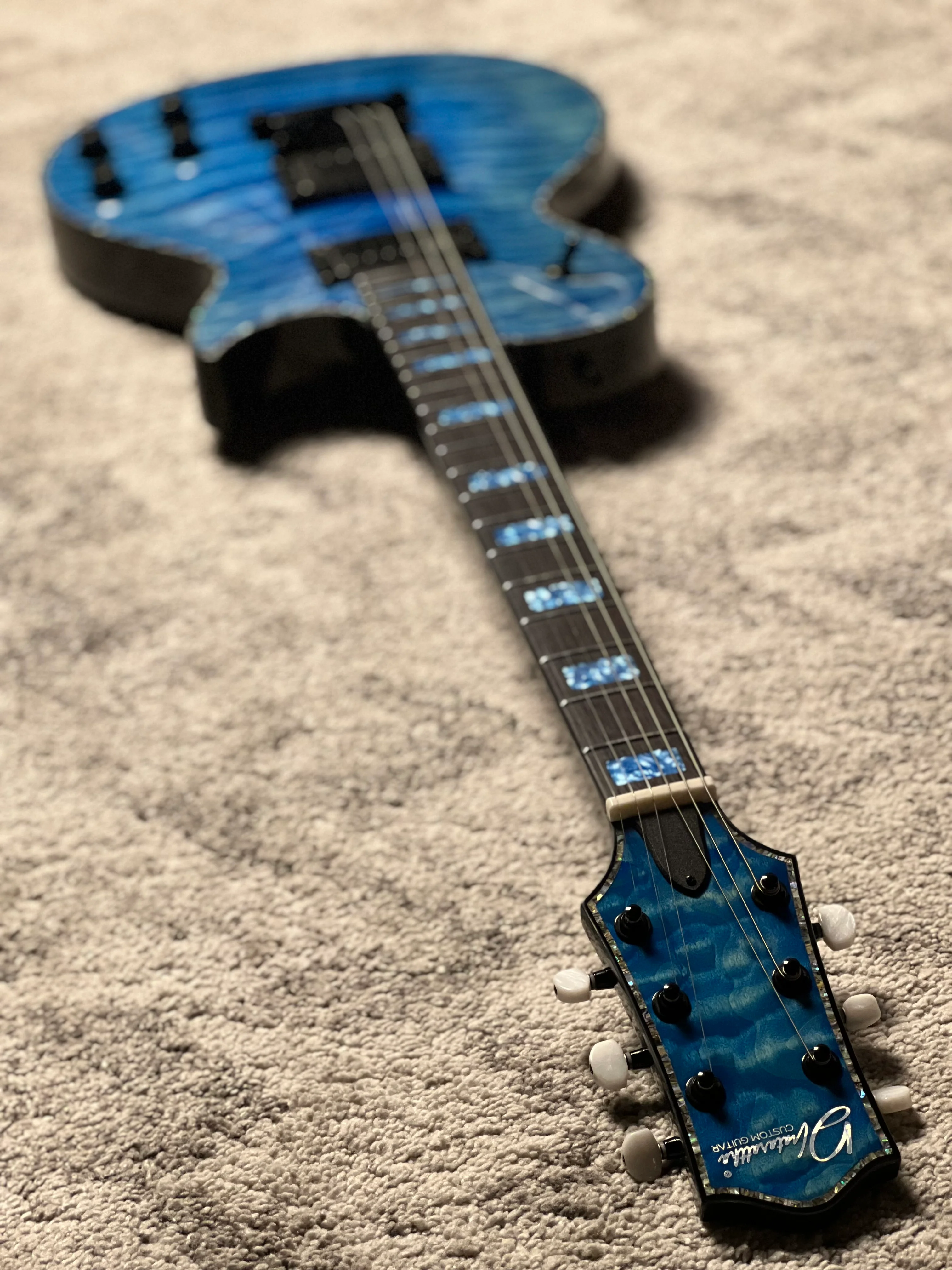Dhatarattha Custom DLP in Transparent Blue with 5A Quilt Top - Image 9