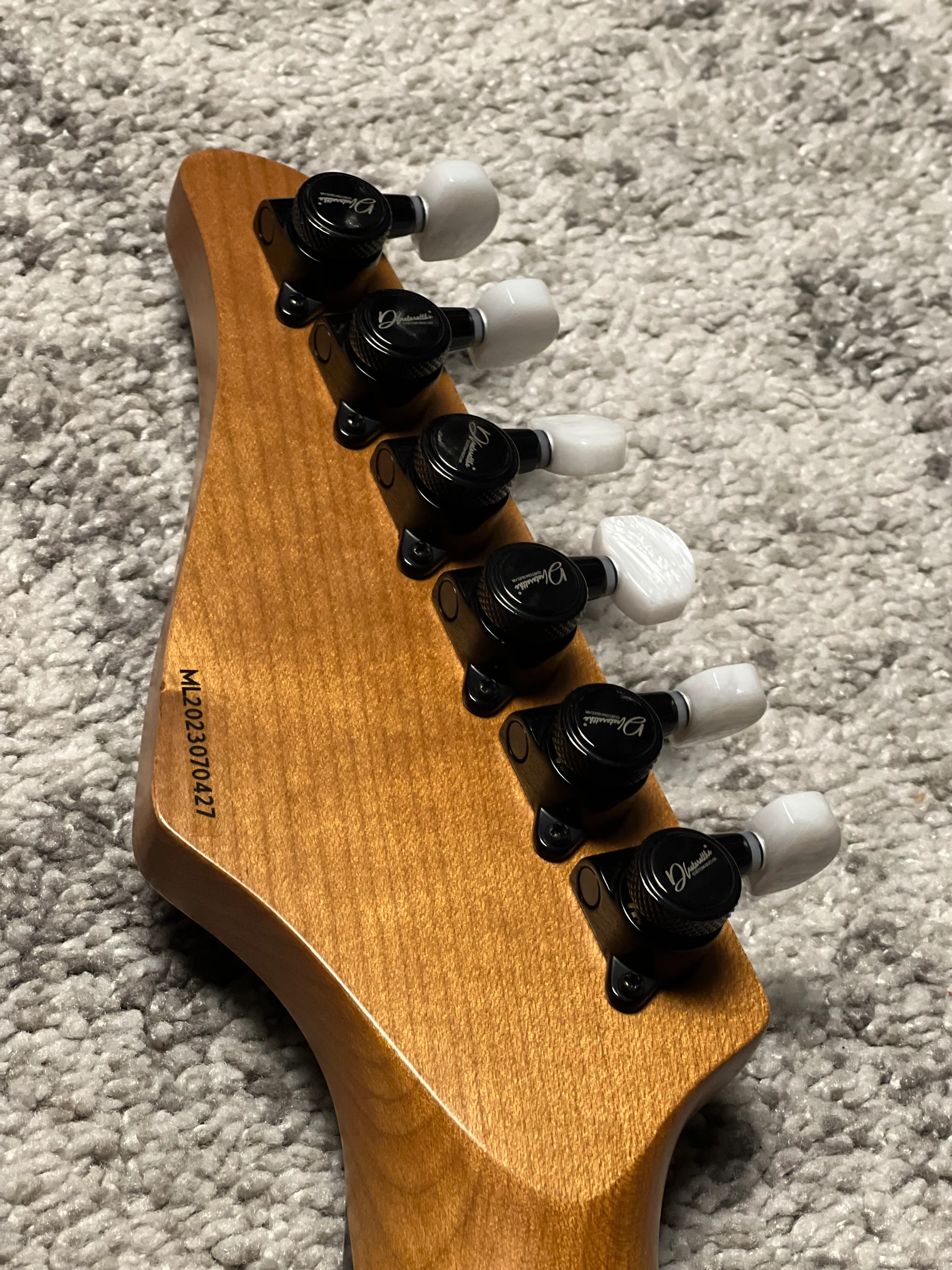 Dhatarattha Custom DST HH Quilt in Charcoal Feather with Rosewood FB - Image 6