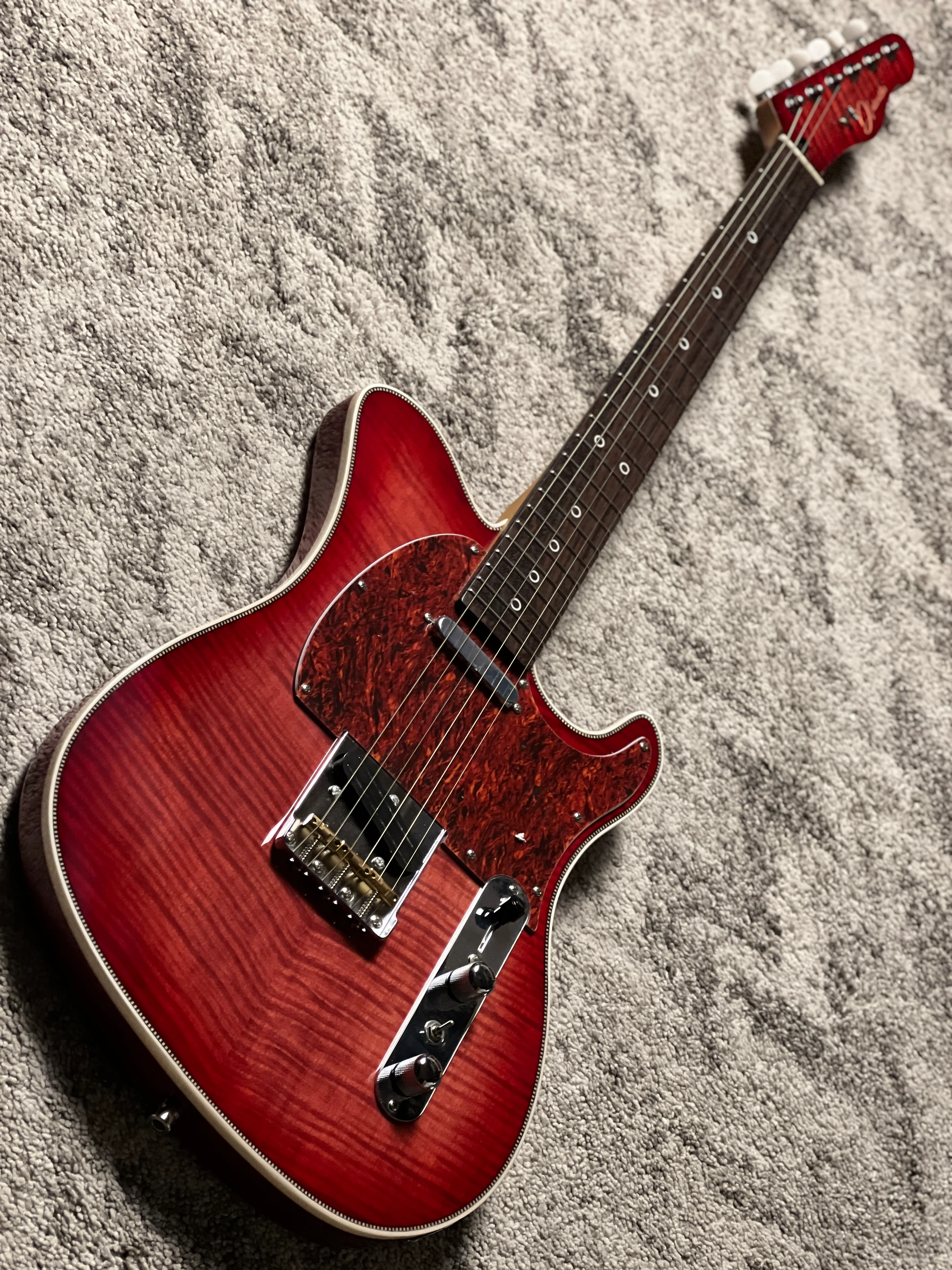 Dhatarattha Custom DTL Flame in Transparent Strawberry Burst with Flame Maple Neck - Image 2