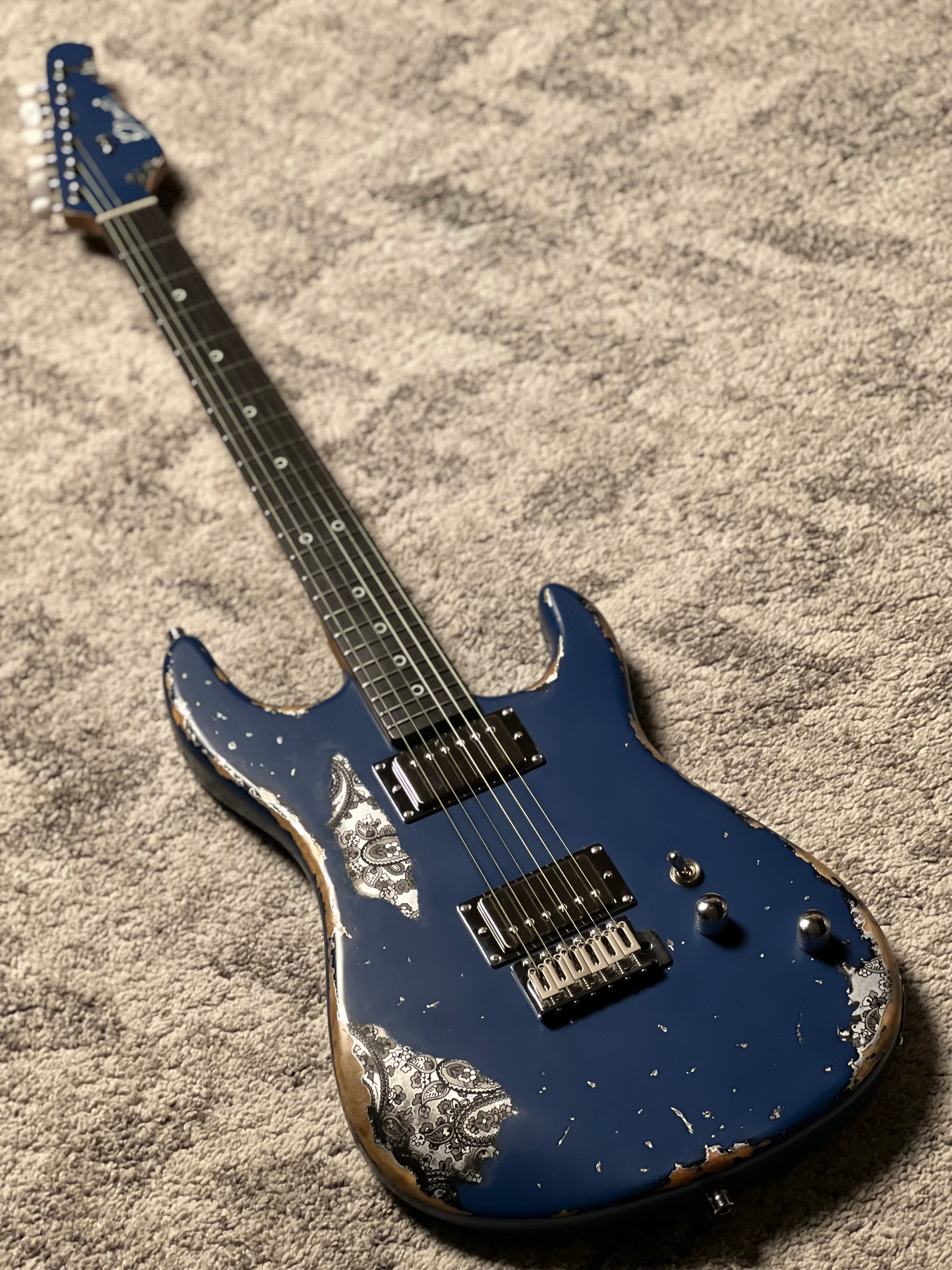 Dhatarattha Performance DST HH in Navy Blue Over Black Paisley with RW FB and Nitrocellulose Lacquer Relic - Image 2