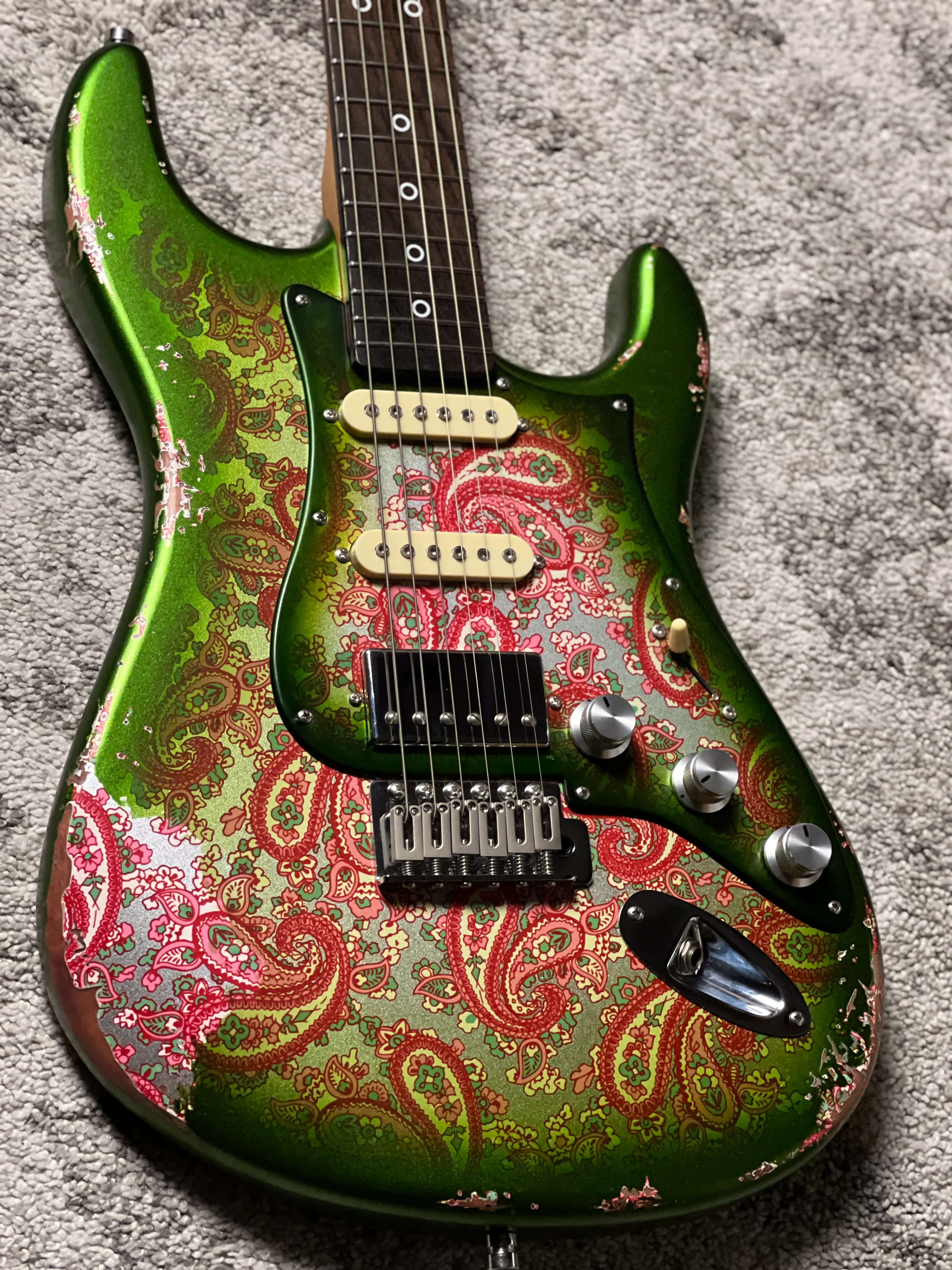 Dhatarattha Performance DST HSS in Jade Green over Pink Paisley with RW FB and Nitrocellulose Lacquer Relic - Image 4