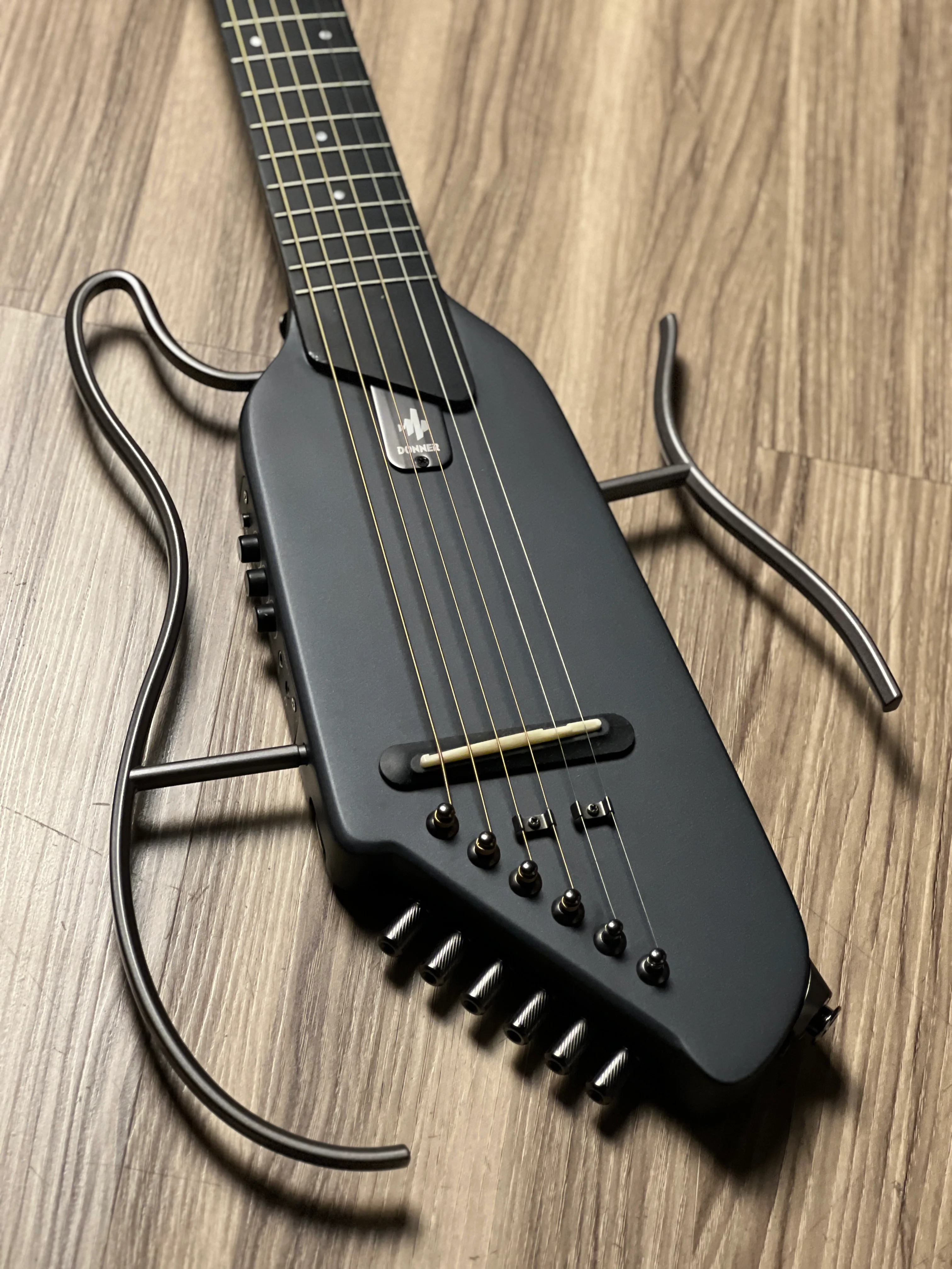 Donner HUSH-I Silent Guitar In Black w/Bag - Image 4