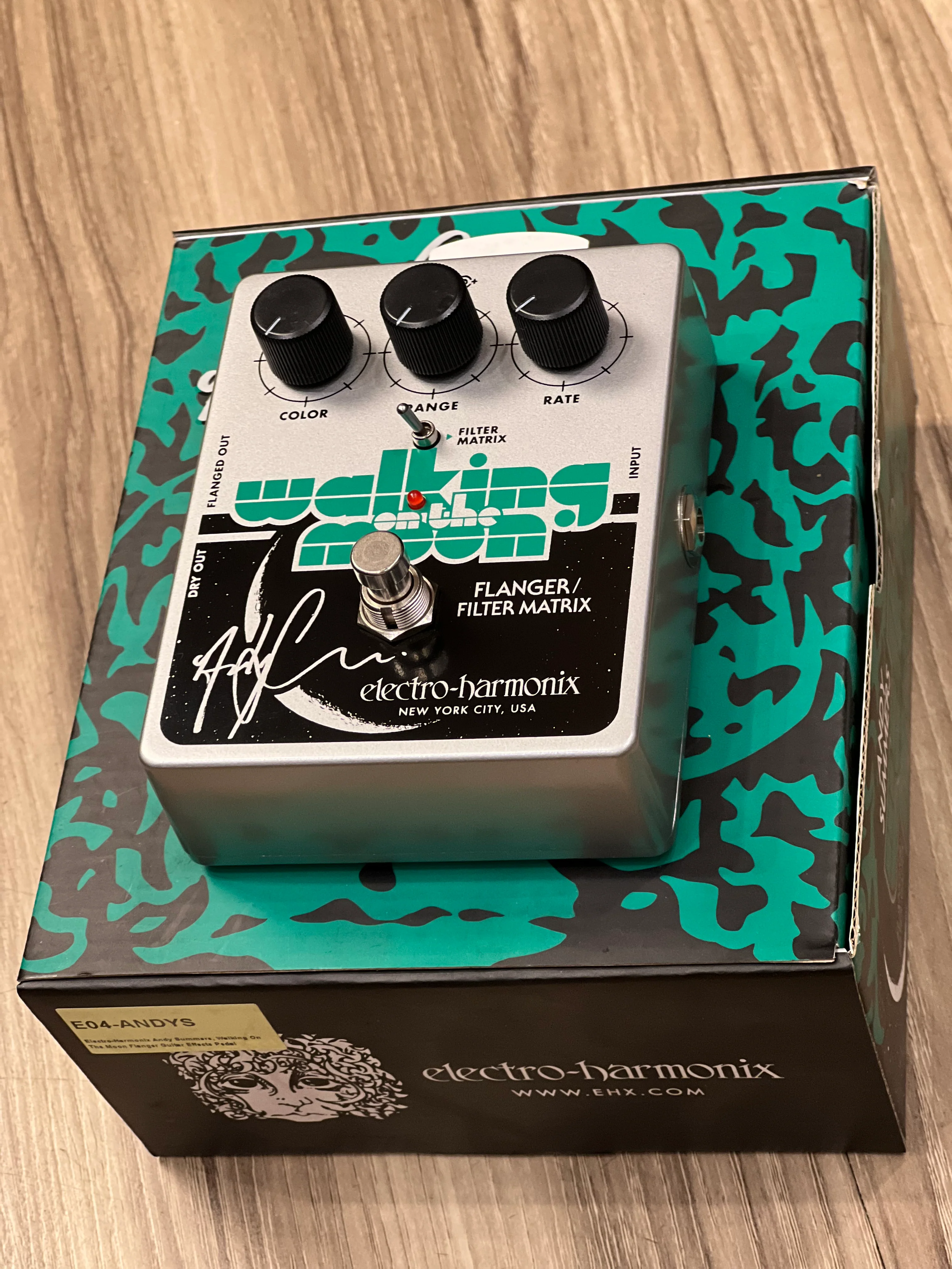 Electro-Harmonix Andy Summers, Walking On The Moon Flanger Guitar Effects Pedal - Image 6