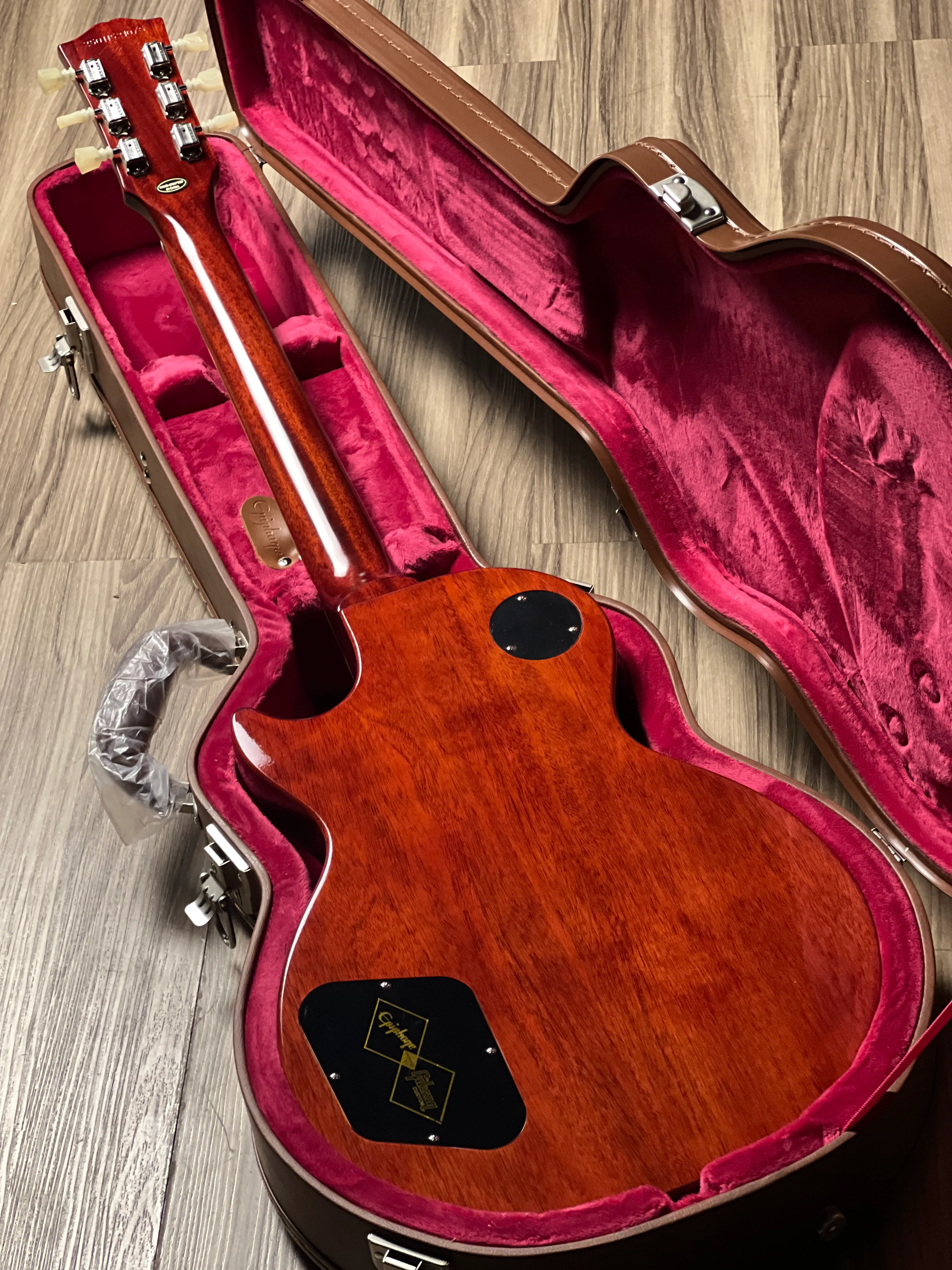 Epiphone 1960 Les Paul Standard Reissue in Ice Tea Burst w/Case 25011521075 - Image 5