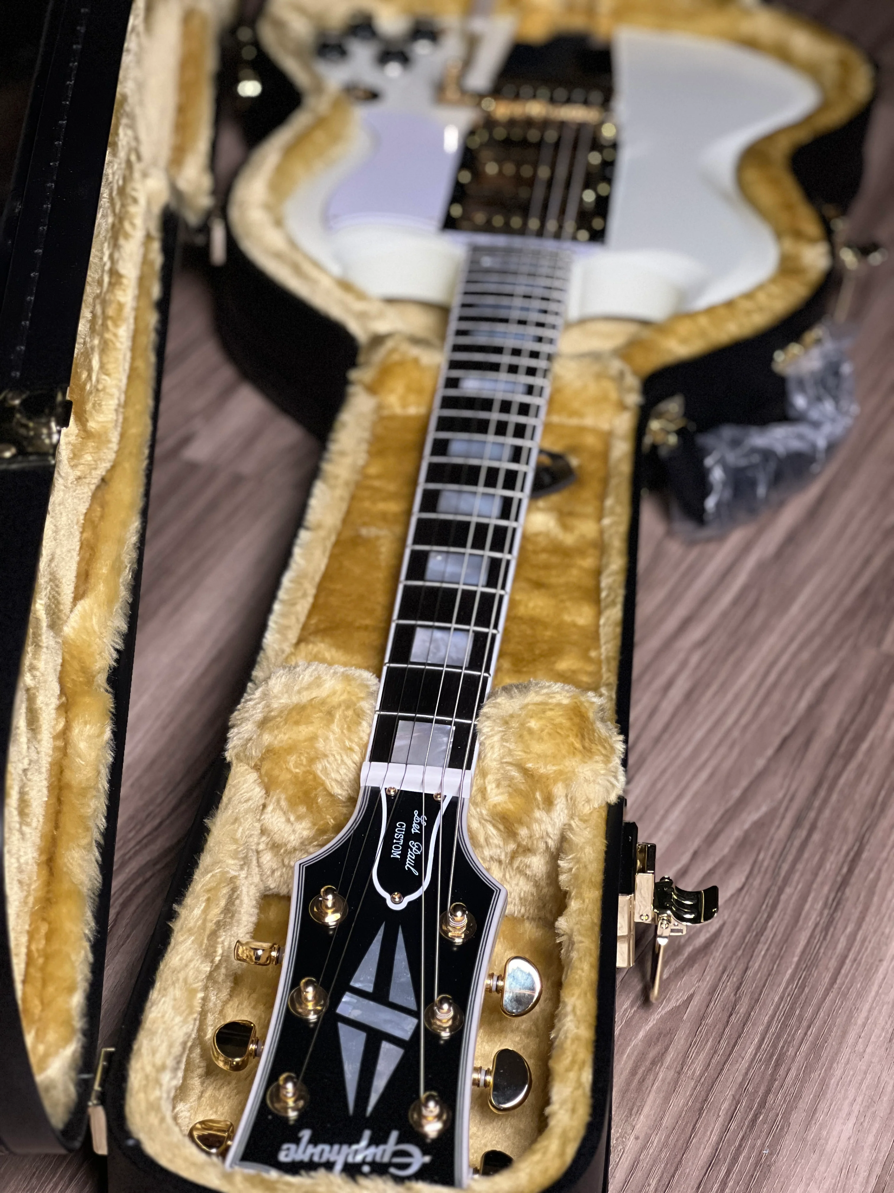 Epiphone 1963 SG Custom in Classic White VOS - Image 6
