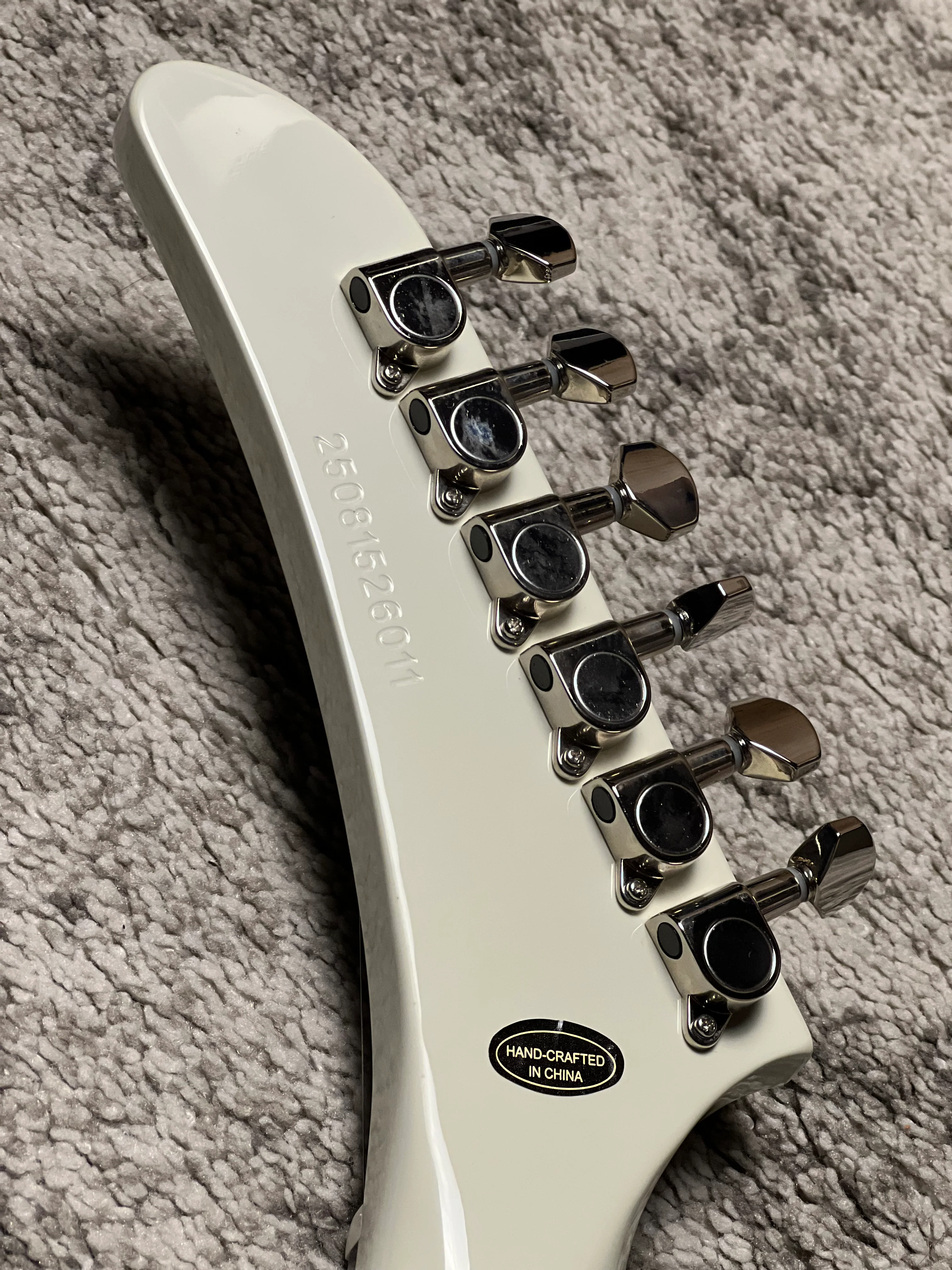 Epiphone Explorer 80s EMG in Classic White - Image 7