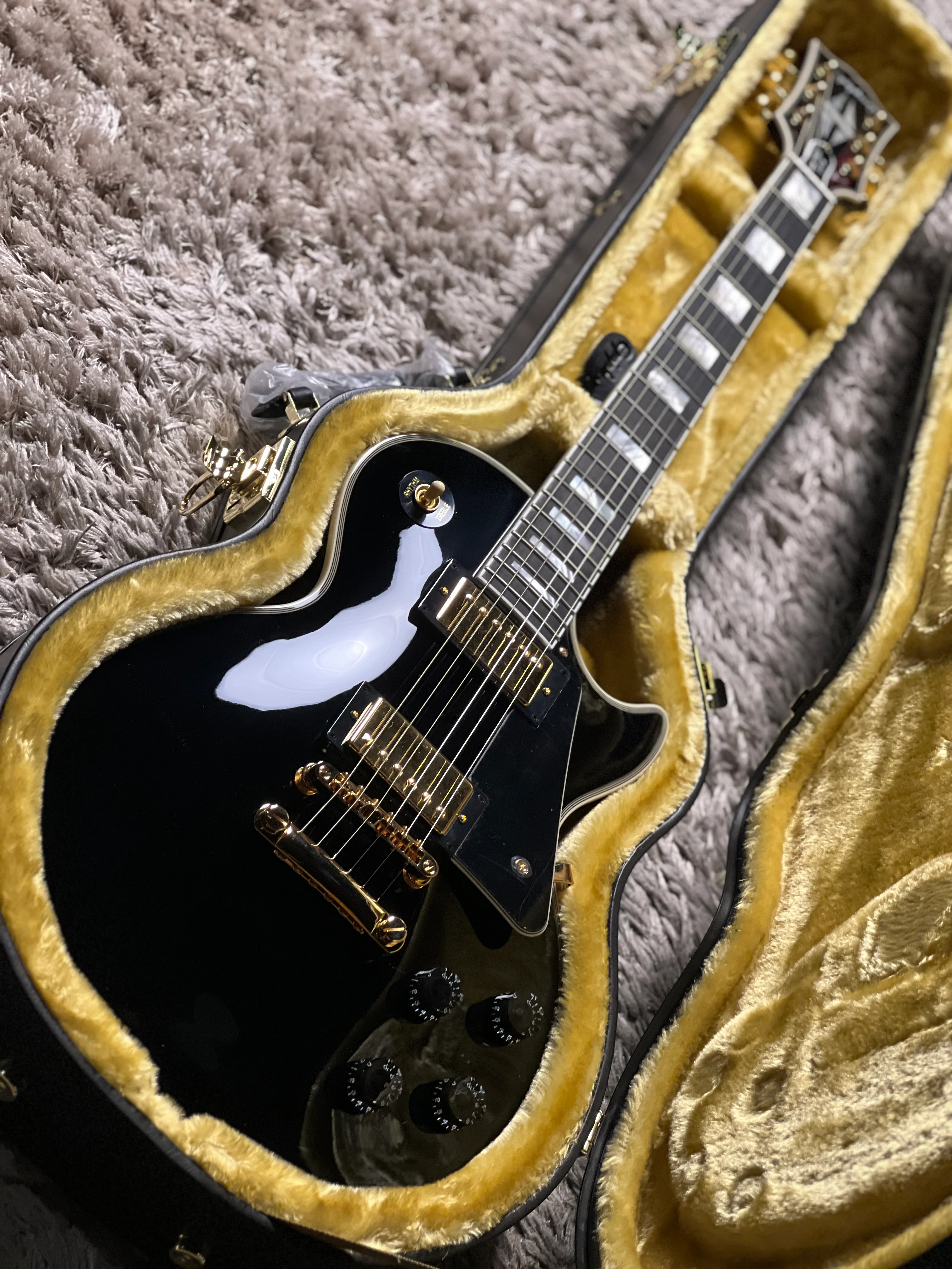 Epiphone Les Paul Custom In Ebony (inspired by Gibson Custom) - Image 2