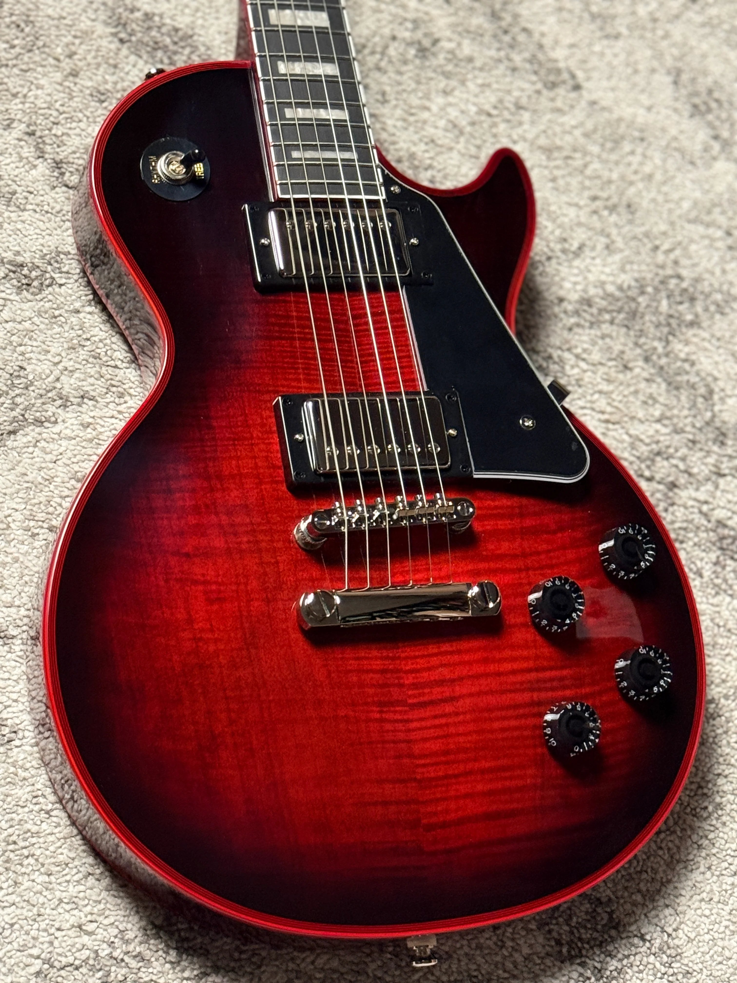 Epiphone Les Paul Custom Widow in Red Burst - Image 5