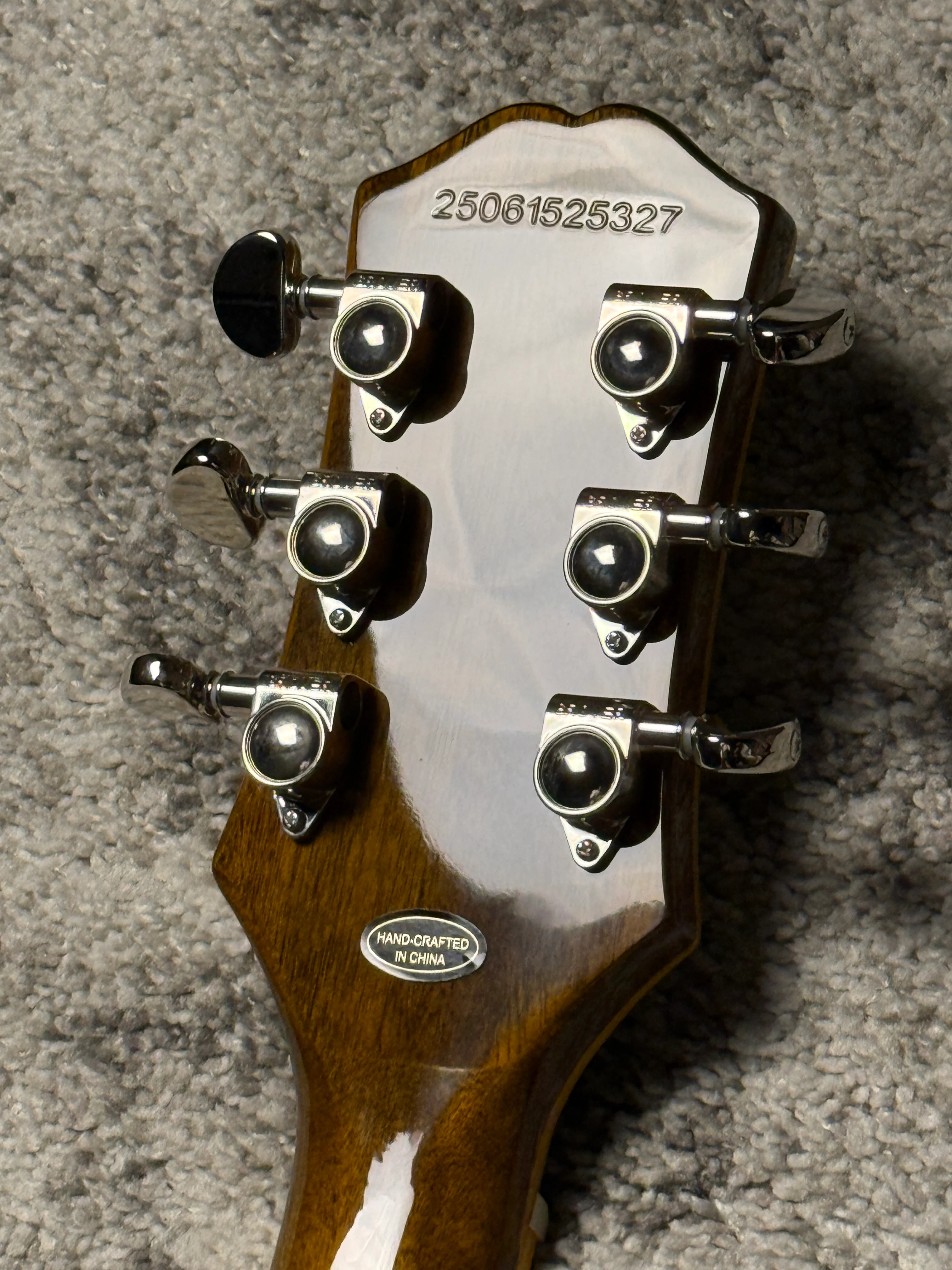 Epiphone Les Paul Custom Widow in Yellow Burst - Image 7