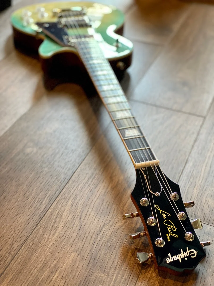 Epiphone Les Paul Modern Figured Electric Guitar Caribbean Blue Fade - Image 4