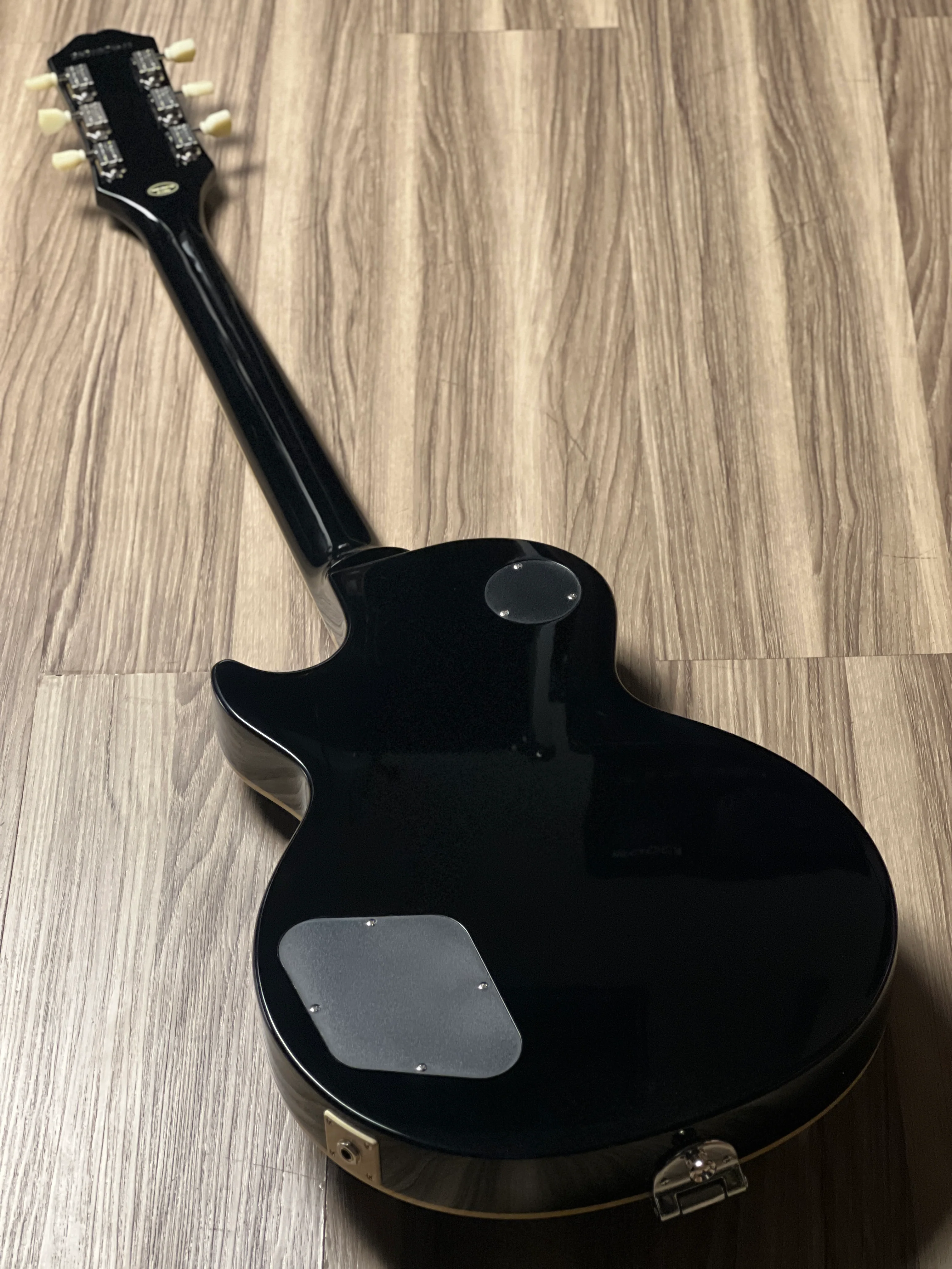 Epiphone Les Paul Standard 50s Bigsby in Ebony w/Premium Gigbag - Image 5