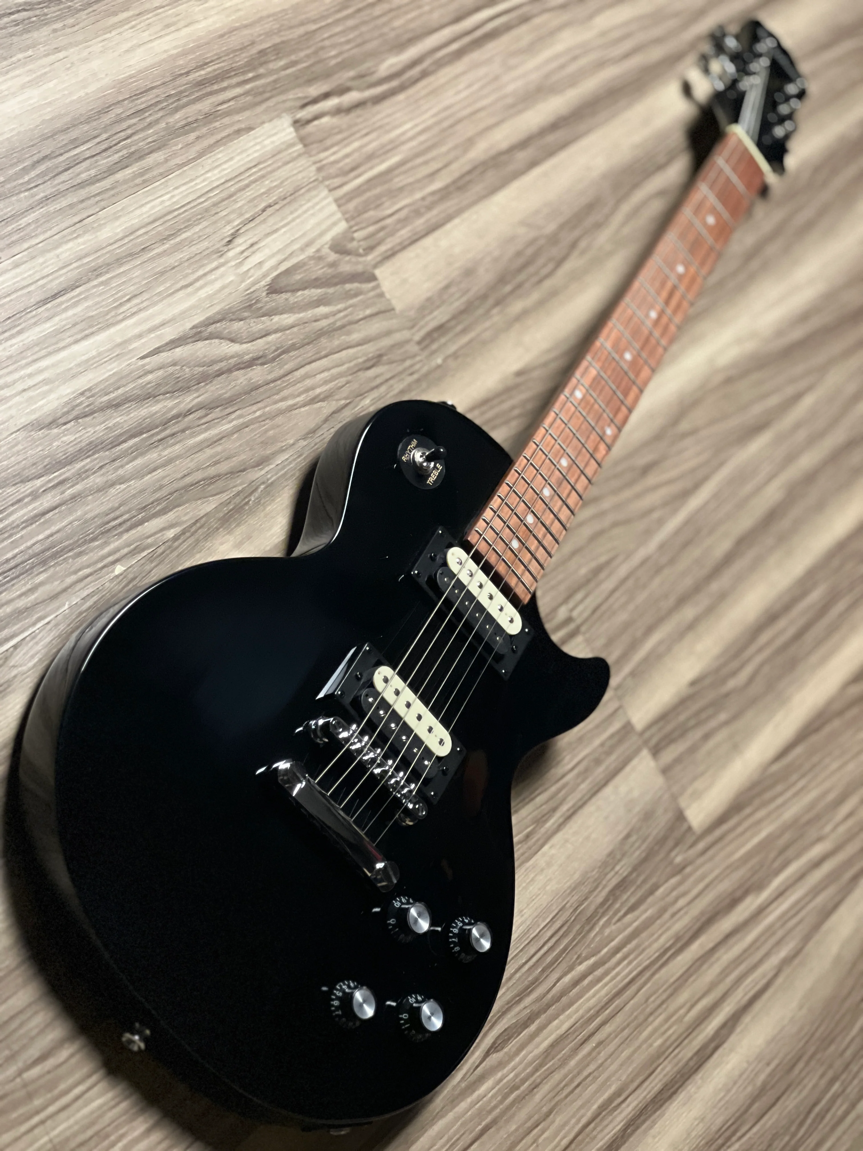 Epiphone Les Paul Studio E1 in Ebony - Image 3