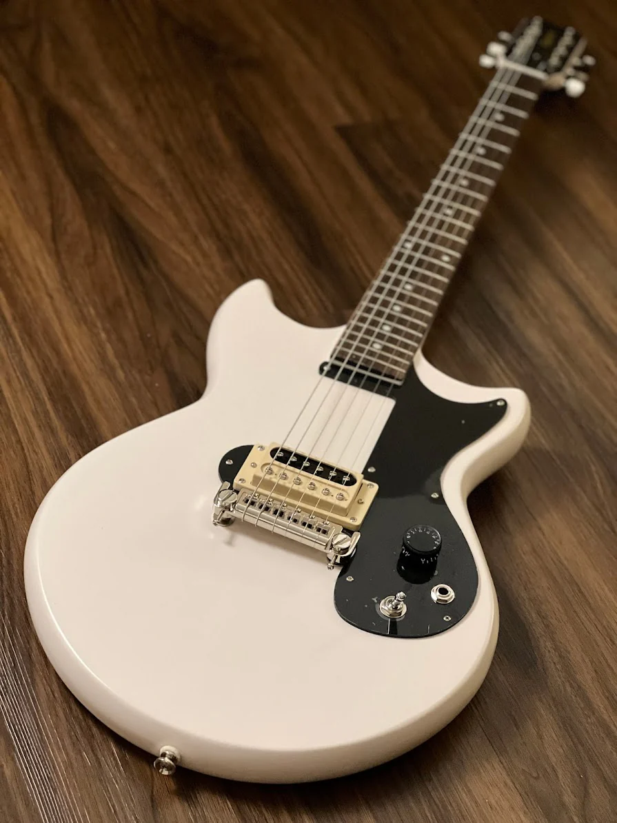 Epiphone Limited-edition Joan Jett Olympic Special in Aged Classic White - Image 3