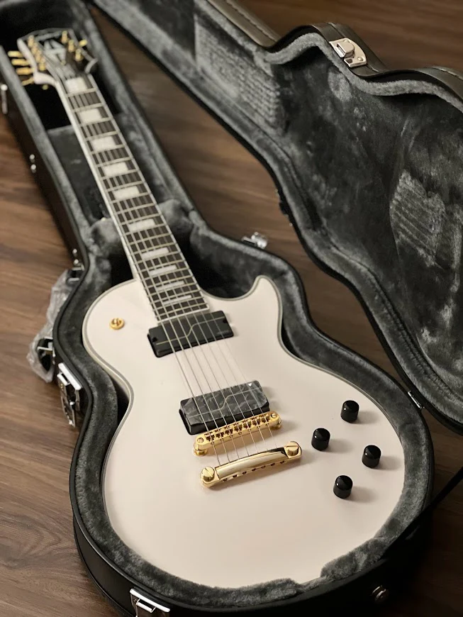 Epiphone Matt Heafy Les Paul Custom Origins 7-String in Bone White (Incl. Hard Case)