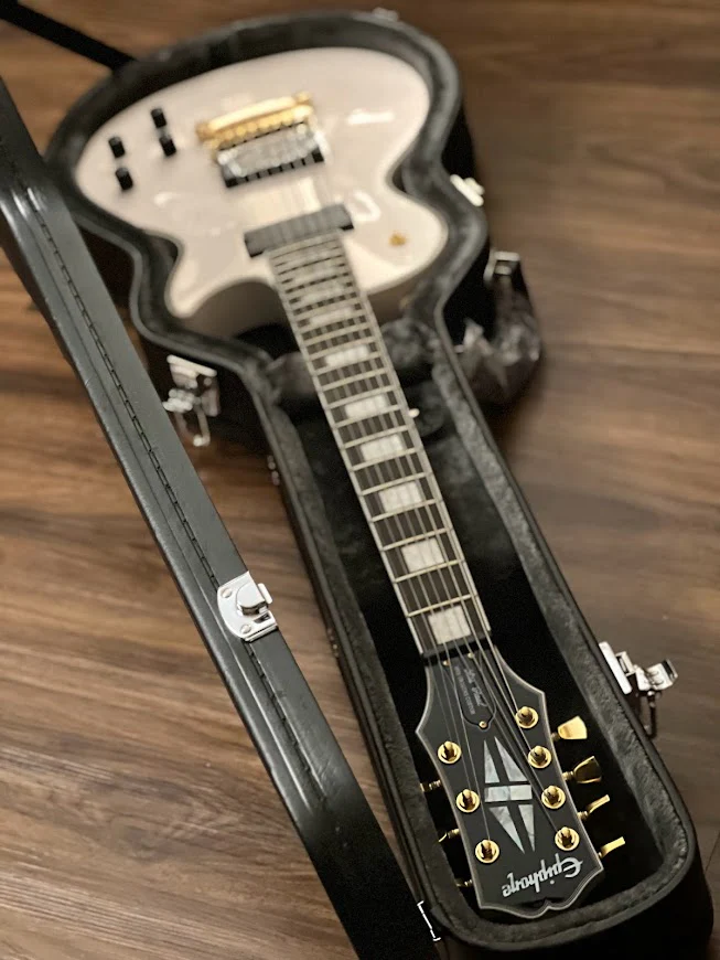 Epiphone Matt Heafy Les Paul Custom Origins 7-String in Bone White (Incl. Hard Case) - Image 4