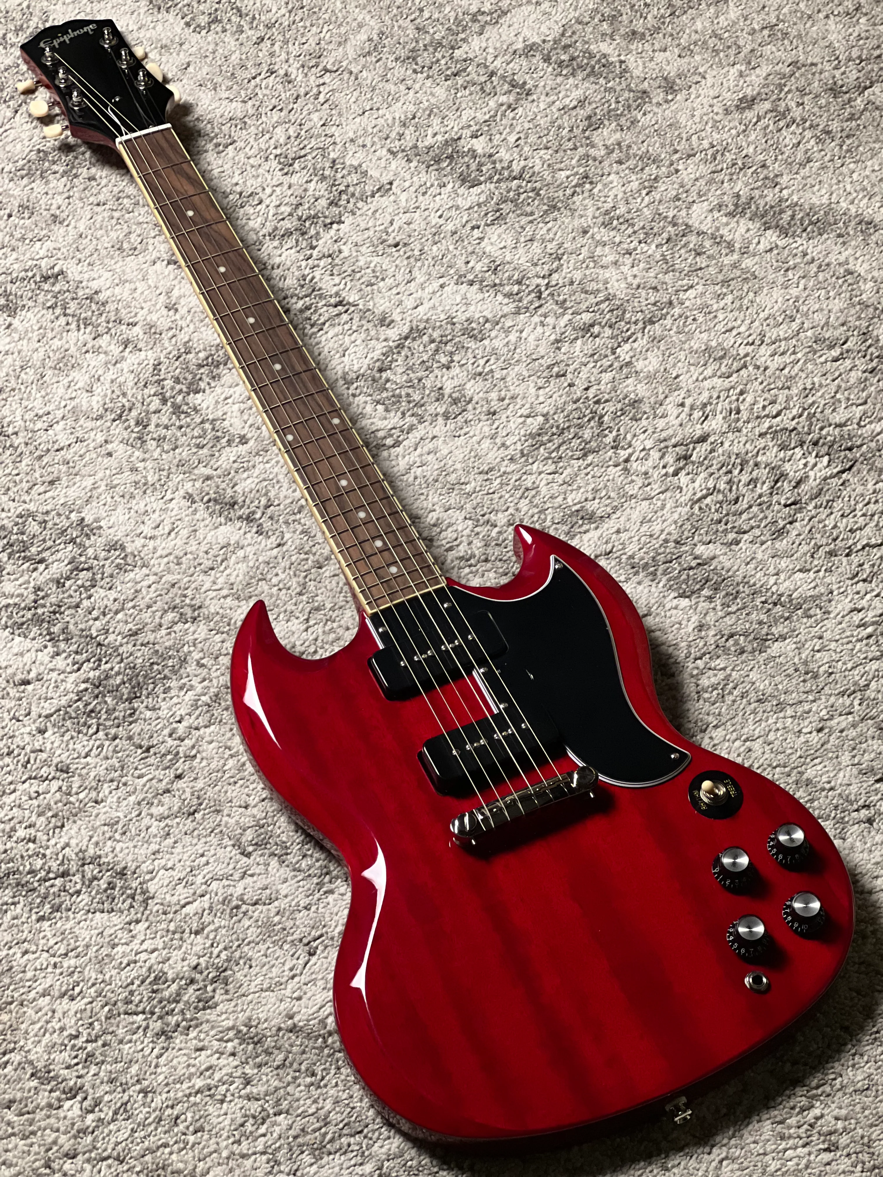 Epiphone SG Special P-90 in Cherry Red - Image 2