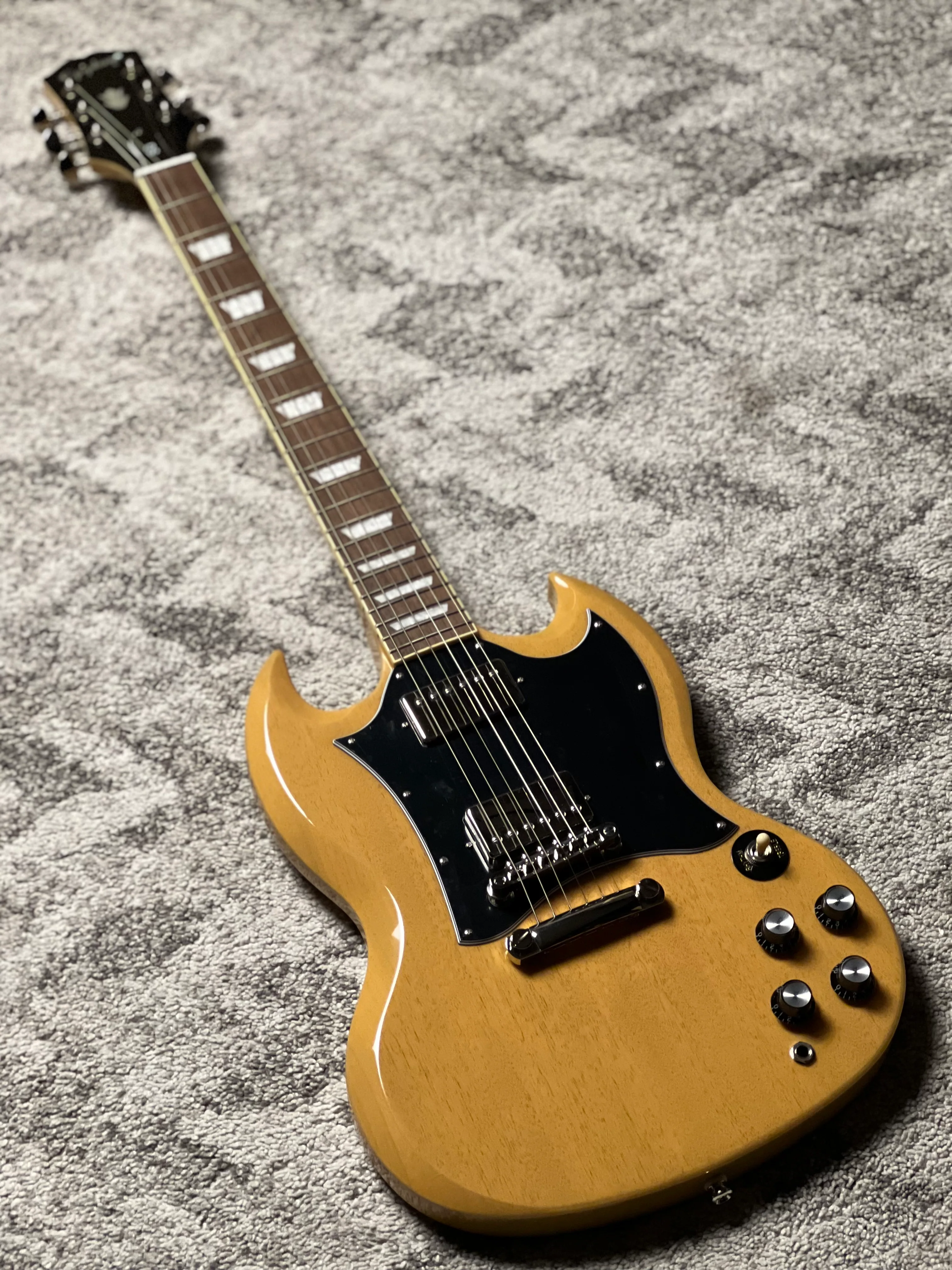 Epiphone SG Standard in TV Yellow w/Gigbag - Image 2
