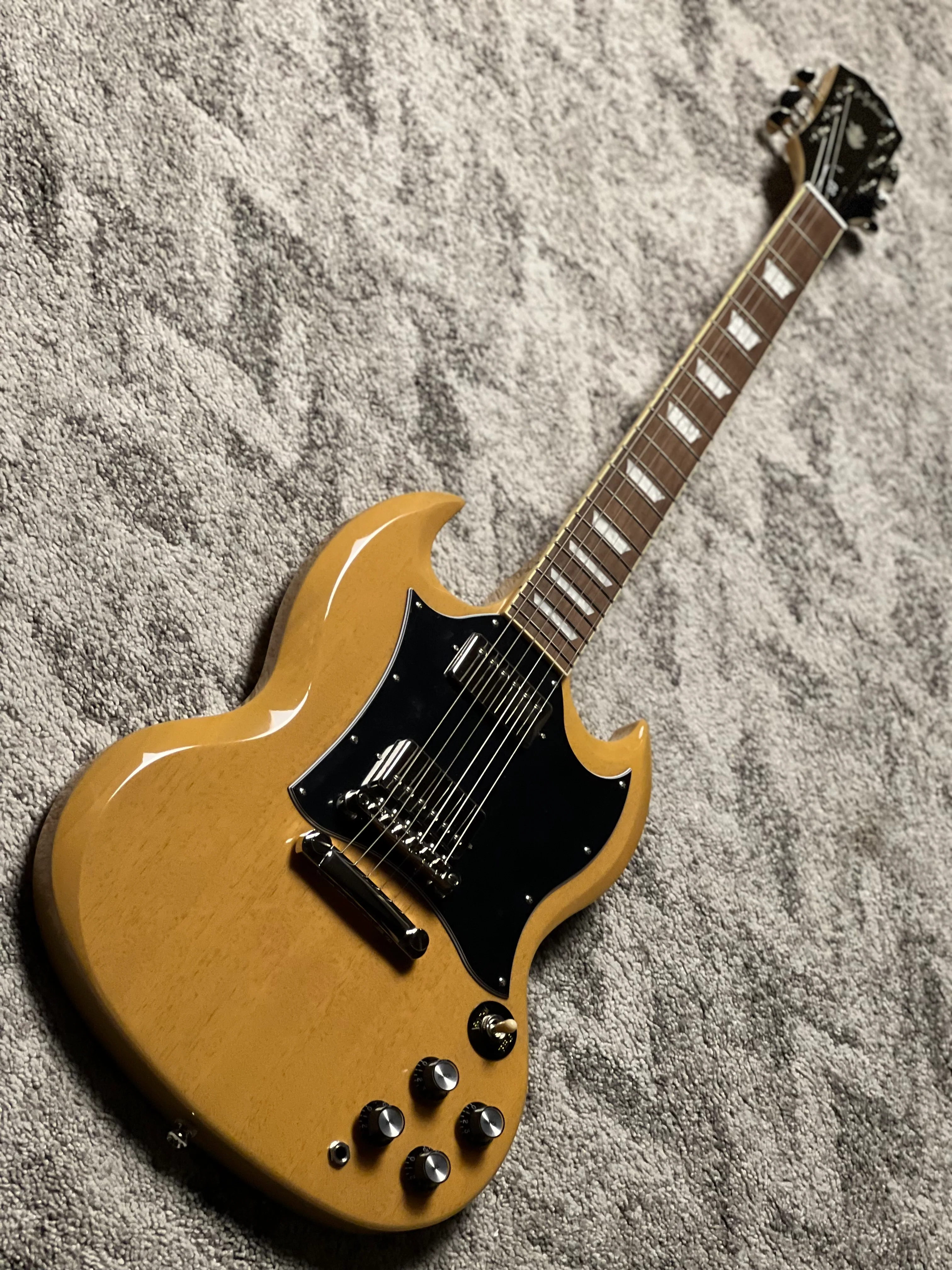 Epiphone SG Standard in TV Yellow w/Gigbag - Image 3