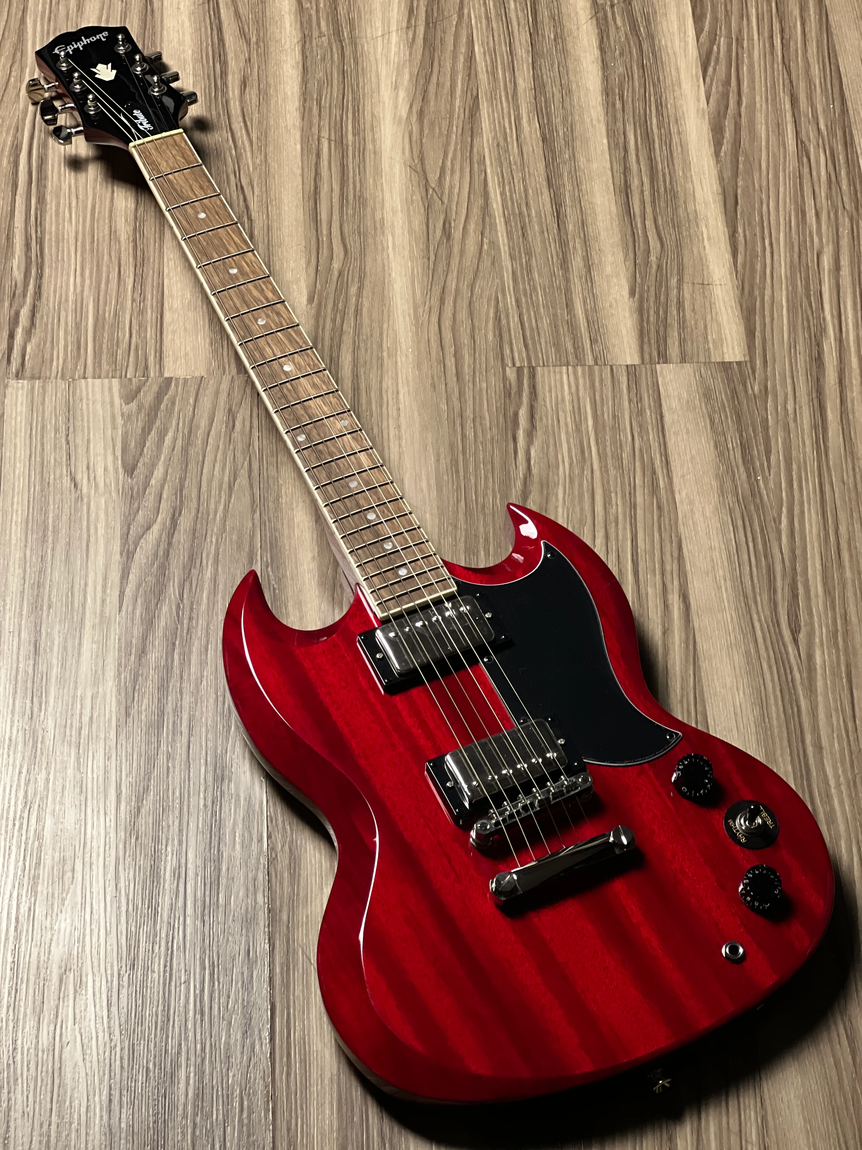 Epiphone SG Tribute in Cherry - Image 2