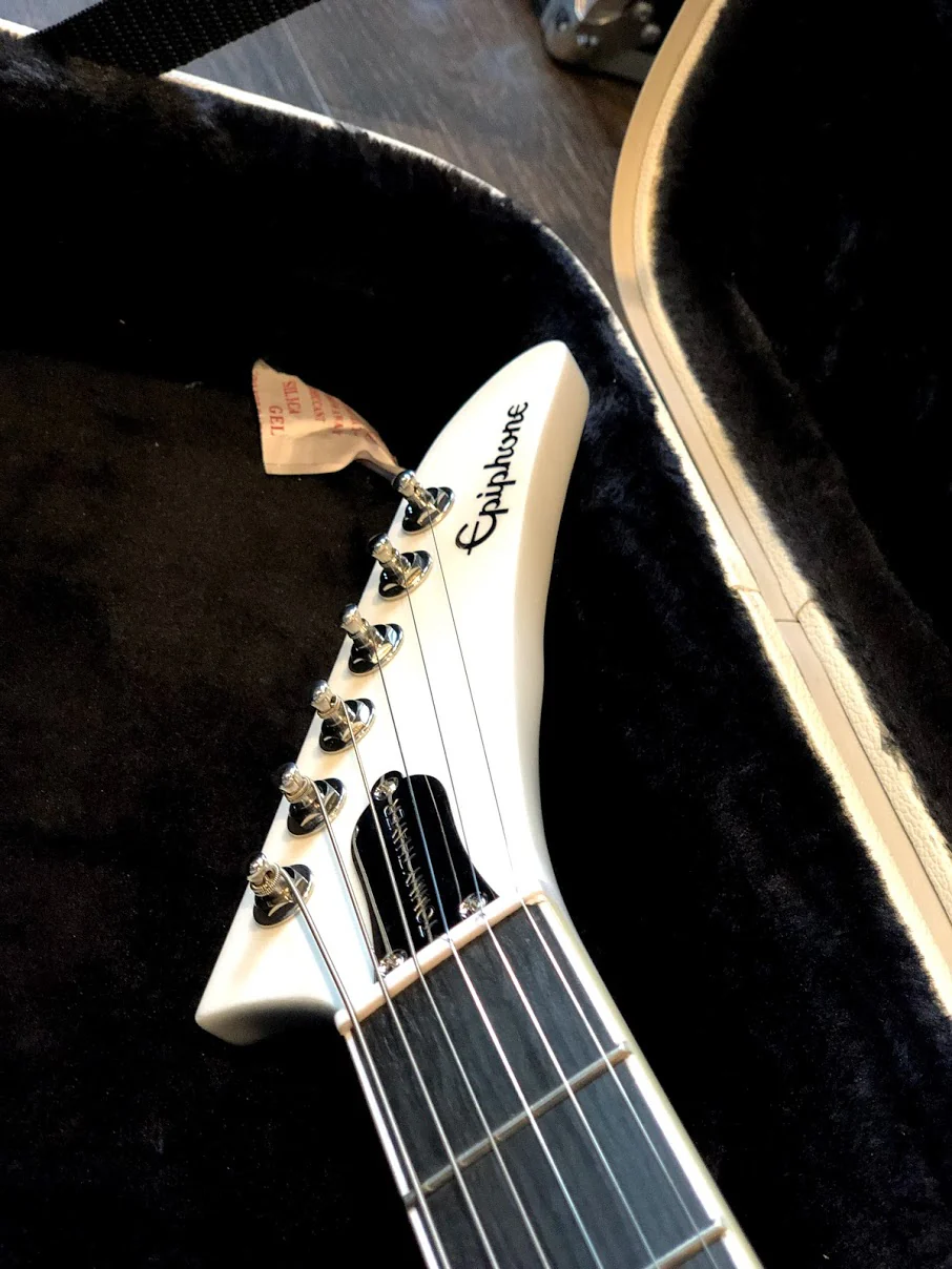 Epiphone Tommy Thayer (White Lightning) Explorer - Metallic White - Image 4