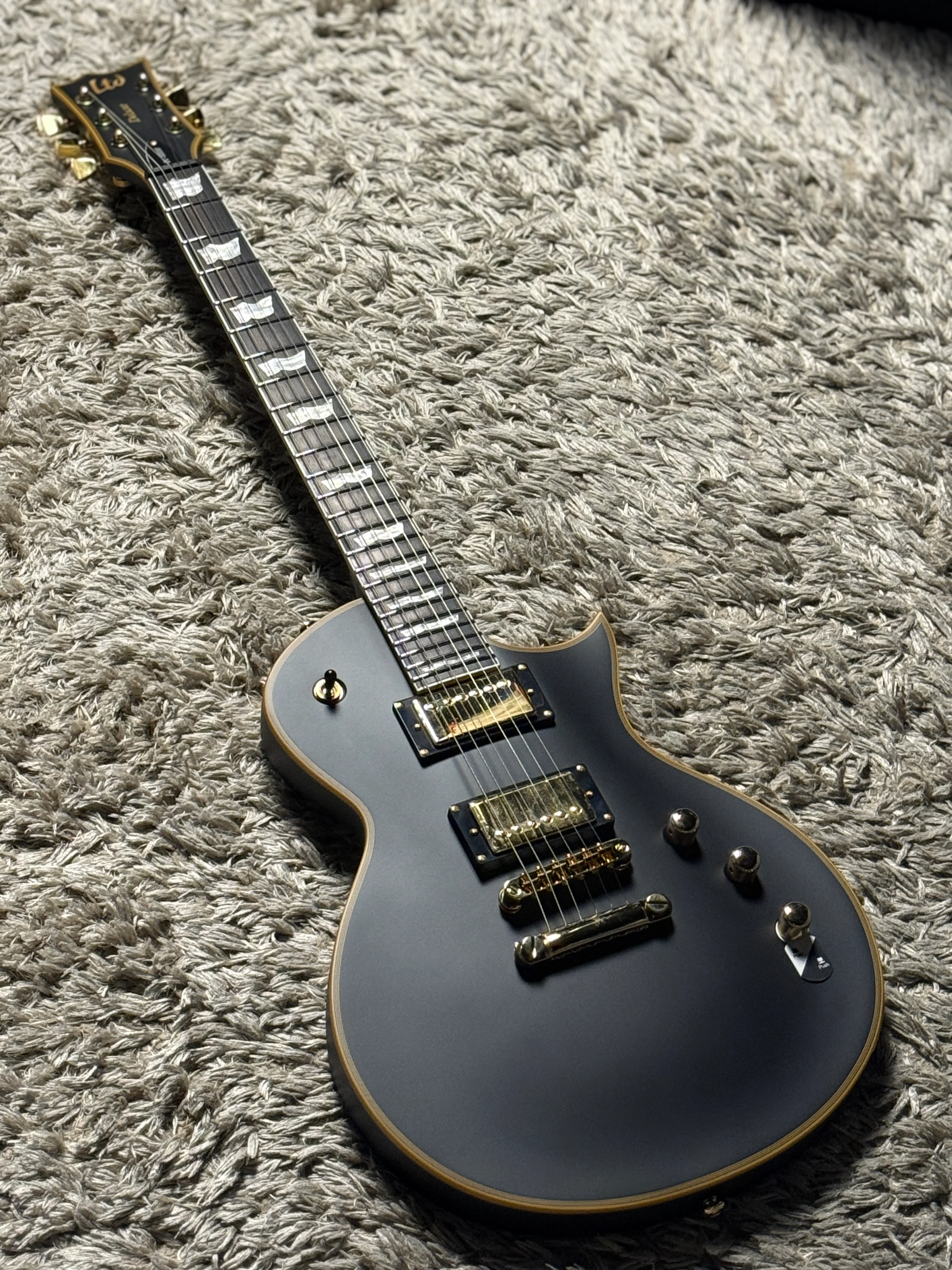 ESP LTD EC-1000 with Seymour Duncan in Vintage Black W24080611 - Image 2