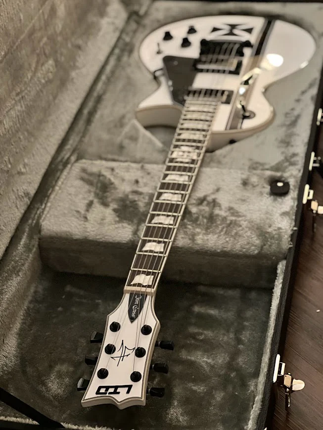 ESP LTD Iron Cross James Hetfield Signature Guitar w/ Hardcase in Snow White - Image 5