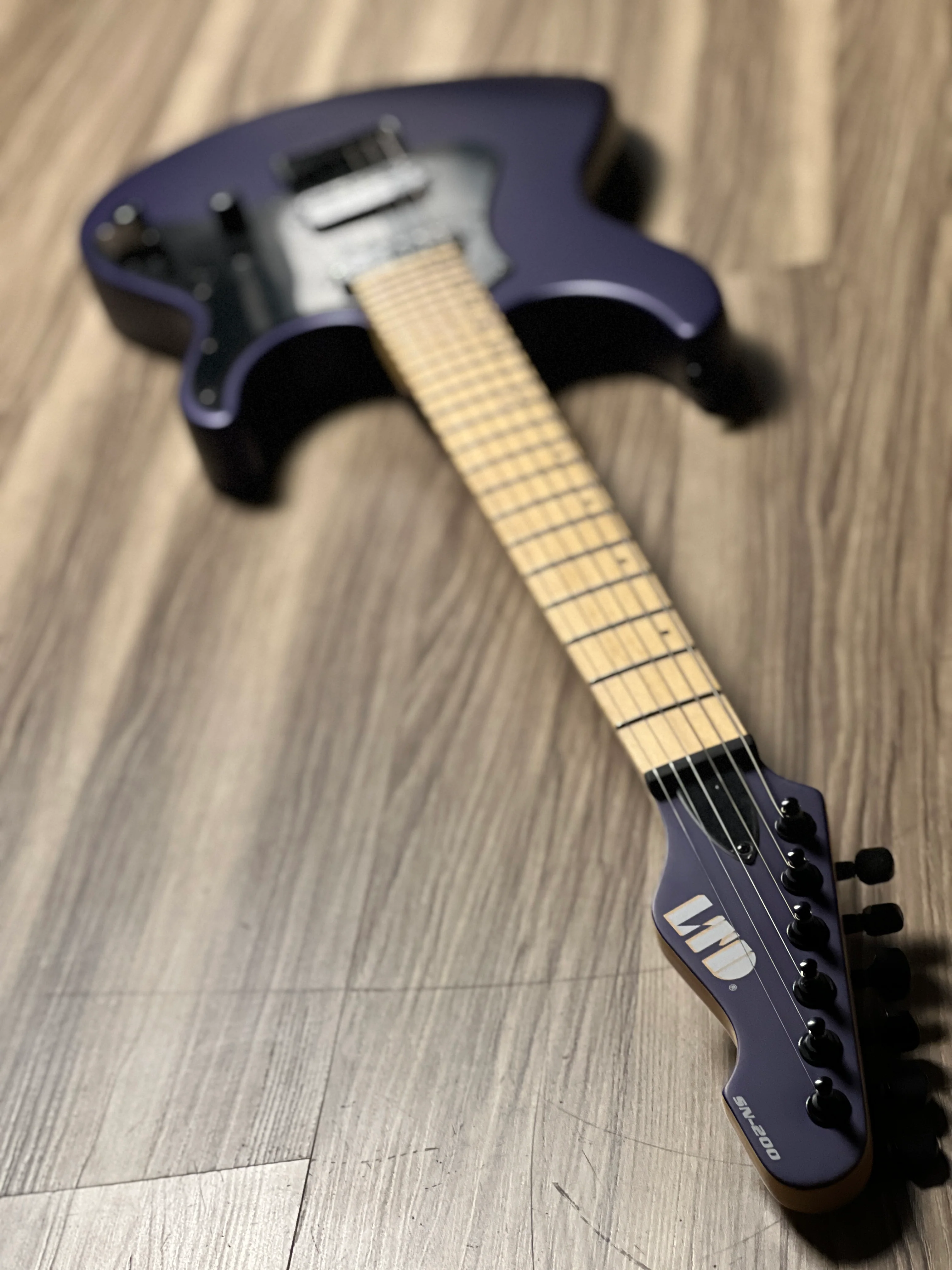 ESP LTD SN-200HT M In Dark Metallic Purple Satin - Image 6