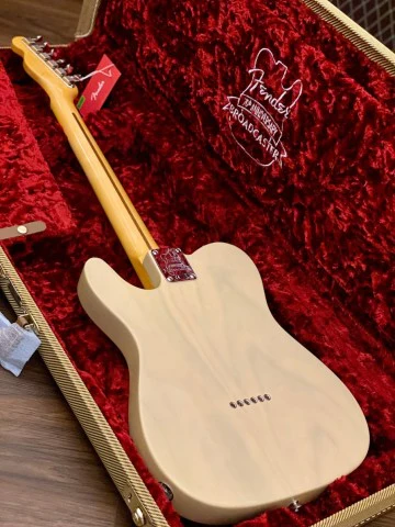 Fender 70th Anniversary Broadcaster - Blackguard Blonde - Image 6