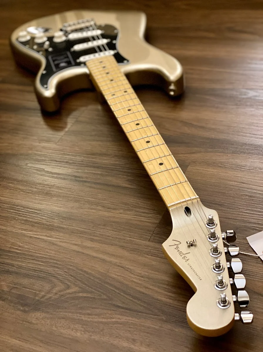 Fender 75th Anniversary Stratocaster - Diamond Anniversary - Image 5