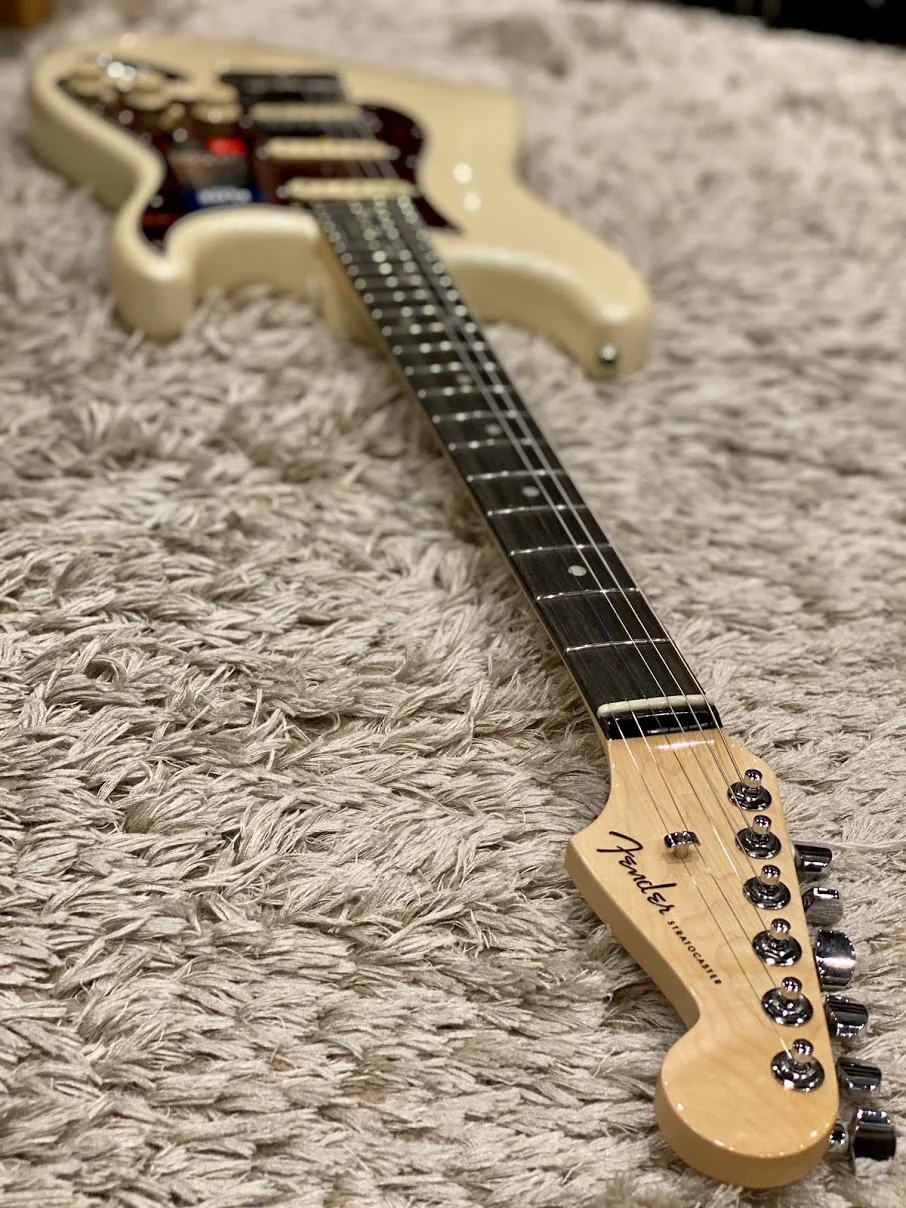 Fender American Elite Stratocaster HSS Shawbucker with Ebony FB in Olympic White - Image 7