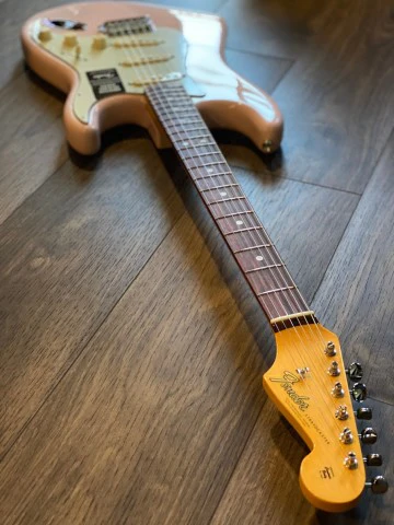 Fender American Original 60s Stratocaster in Shell Pink with Rosewood FB - Image 7