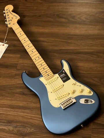 Fender American Performer Stratocaster with Maple FB in Satin Lake Placid Blue - Image 3
