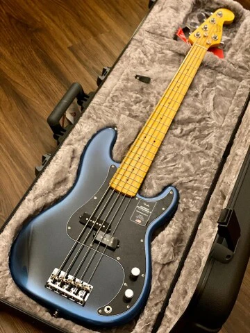 Fender American Professional II Precision Bass V in Dark Night with Maple Fingerboard - Image 2