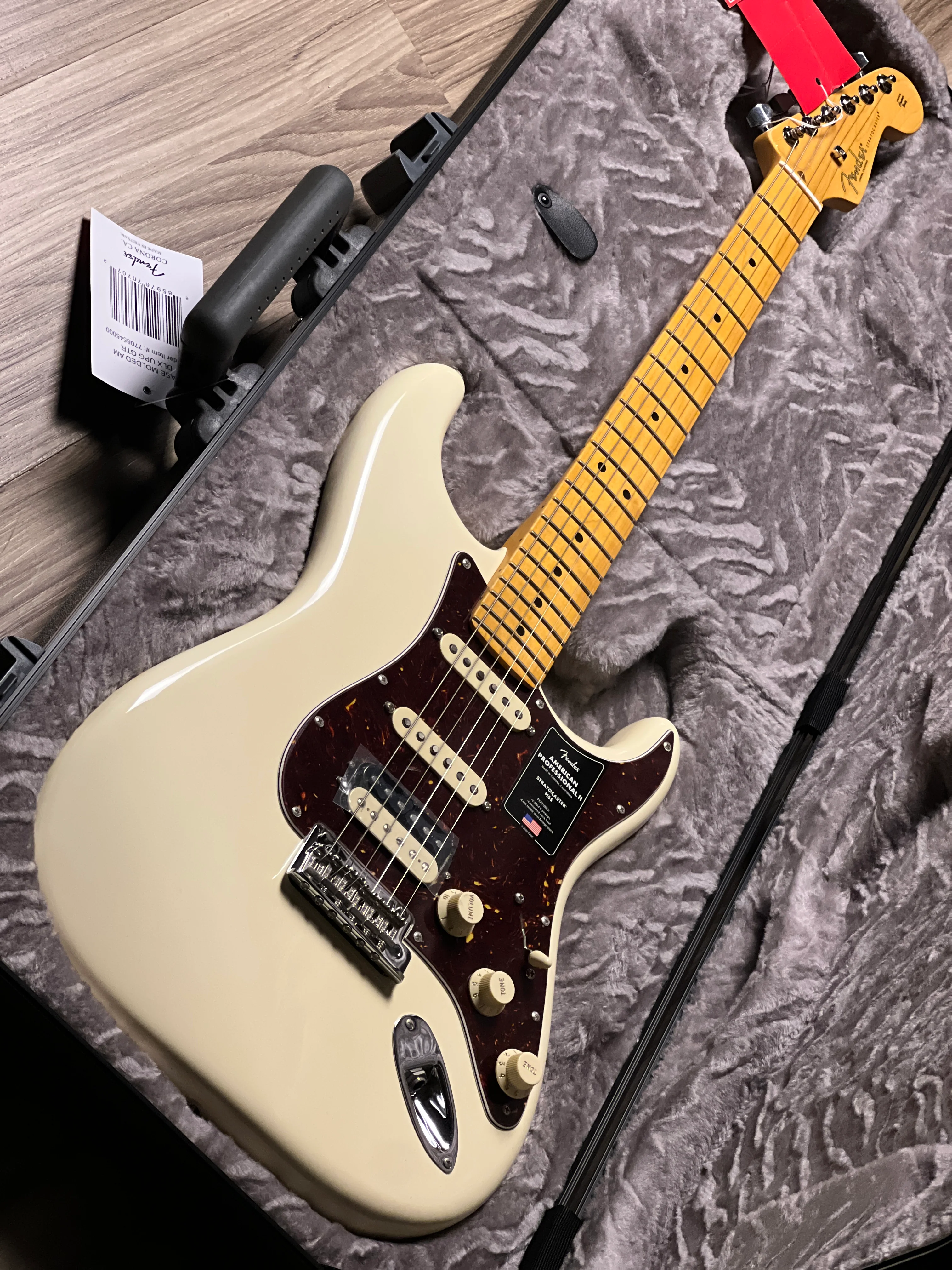 Fender American Professional II Stratocaster HSS Maple FB in Olympic White US23000841 - Image 2