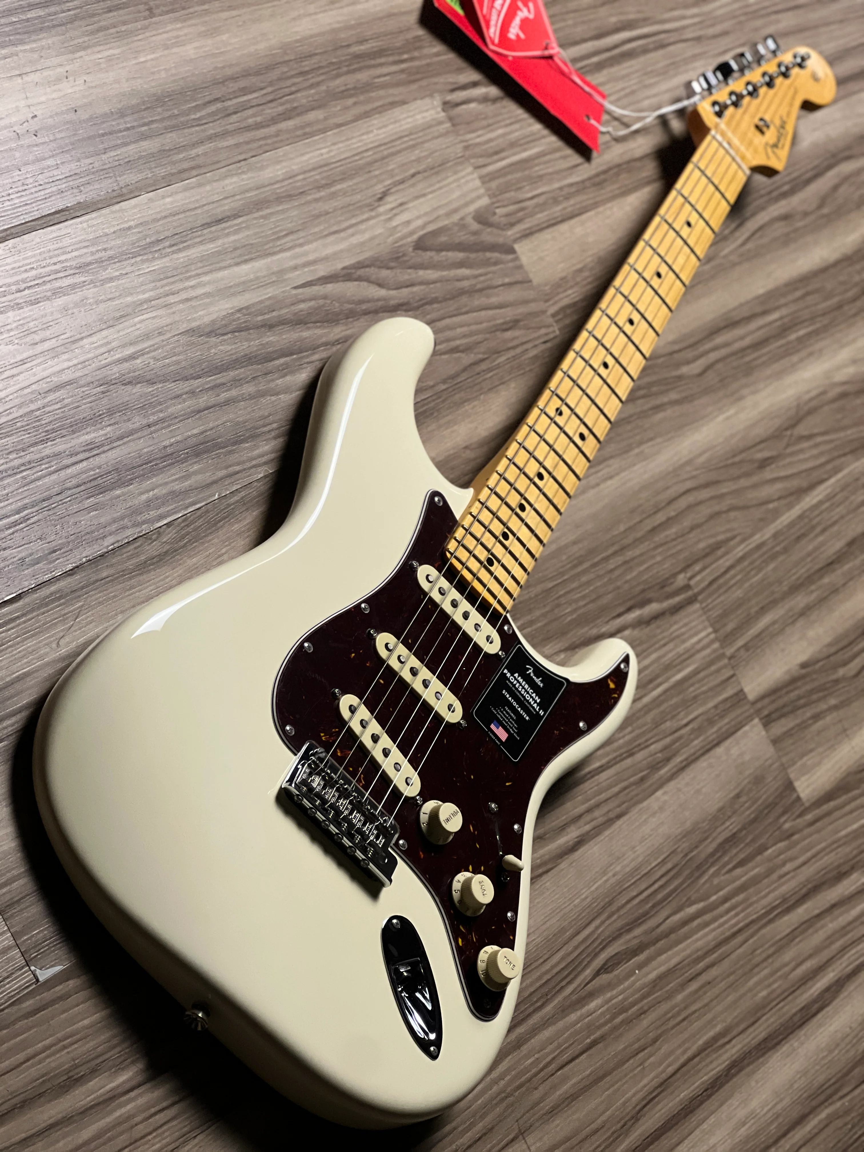 Fender American Professional II Stratocaster in Olympic White with Maple Fingerboard US23041760 - Image 9